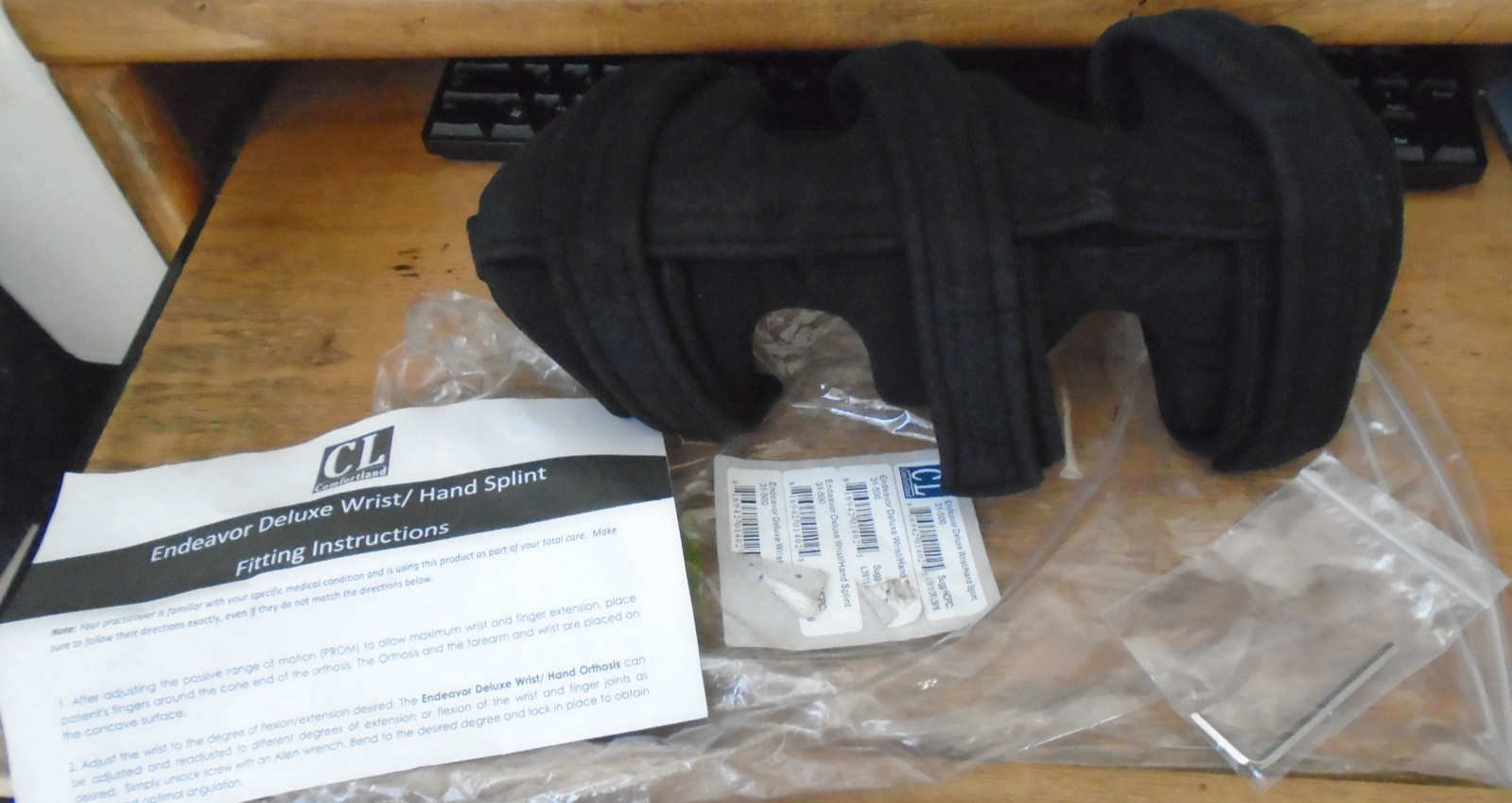 Comfortland Endeavor Deluxe Wrist/Hand Splint Right Or Left Support Brand New