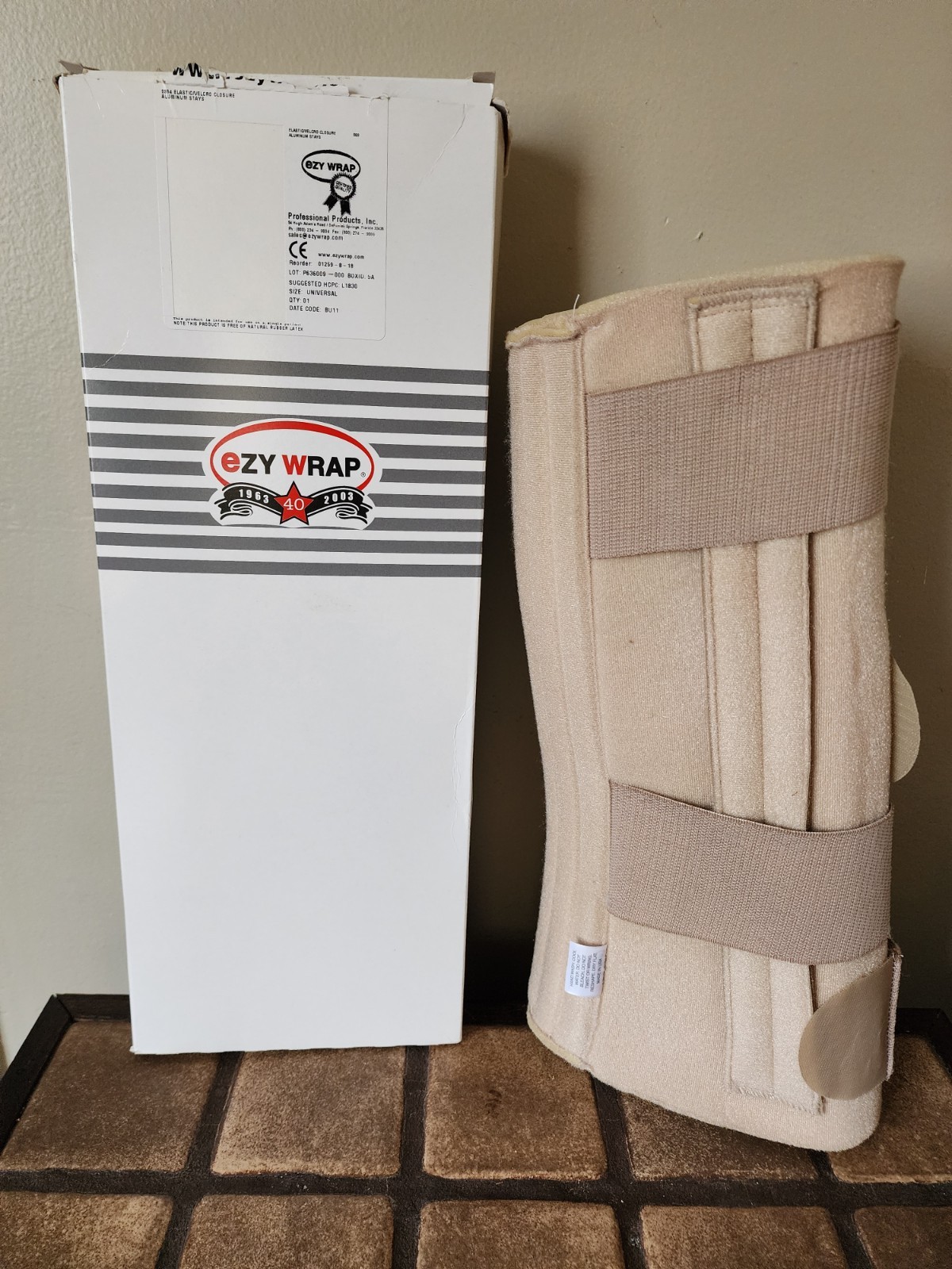EZ Wrap Knee Immobilizer 18” 3/8″ Beige Foam, Universal Size, #01259-B-18 EUC