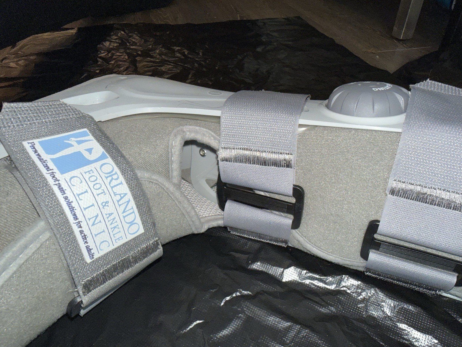 Adjustable Bunion Corrector with Air Pump and Silicone Inner Pad Right Foot Smal