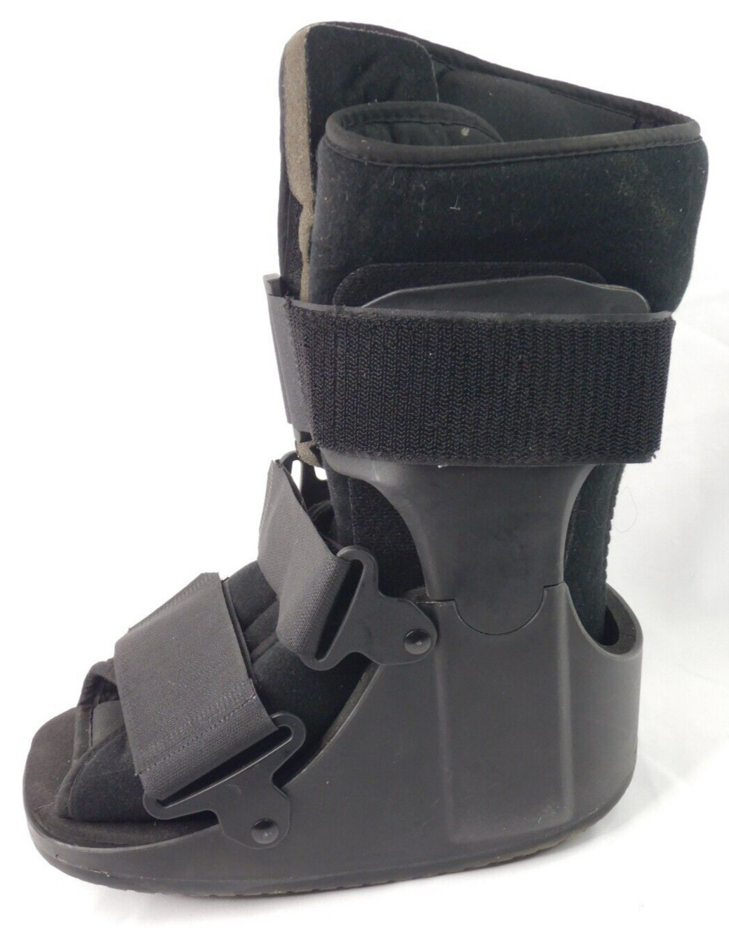United Ortho Short Air Cam Walker Fracture Boot Extra Small Black
