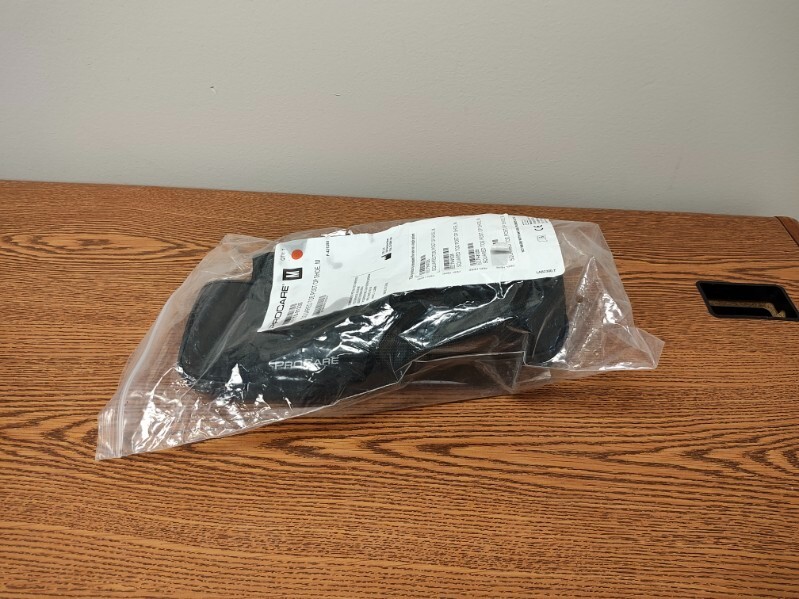 ProCare Squared Toe Post-Op Shoe Size: Medium ( Wear on the left or right )