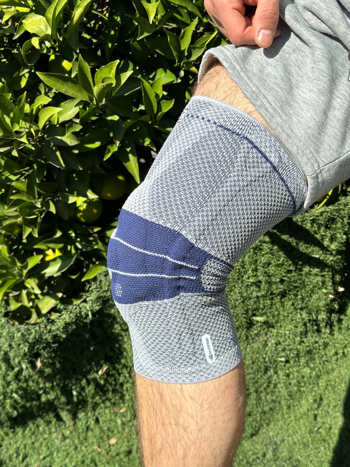 Bauerfeind GenuTrain Size 3 Comfort Knee Joint Brace Patella Support Sleeve ACL