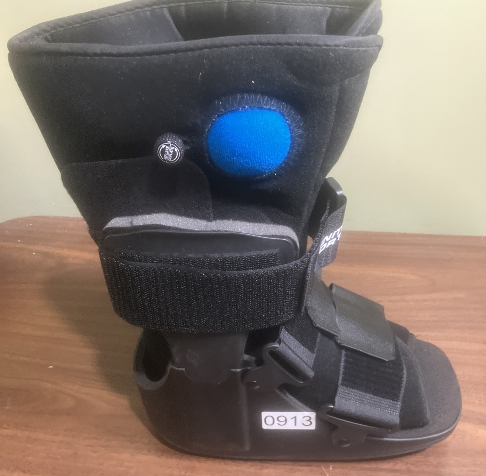 New United Ortho air Walker Fracture Medical Boot size SM