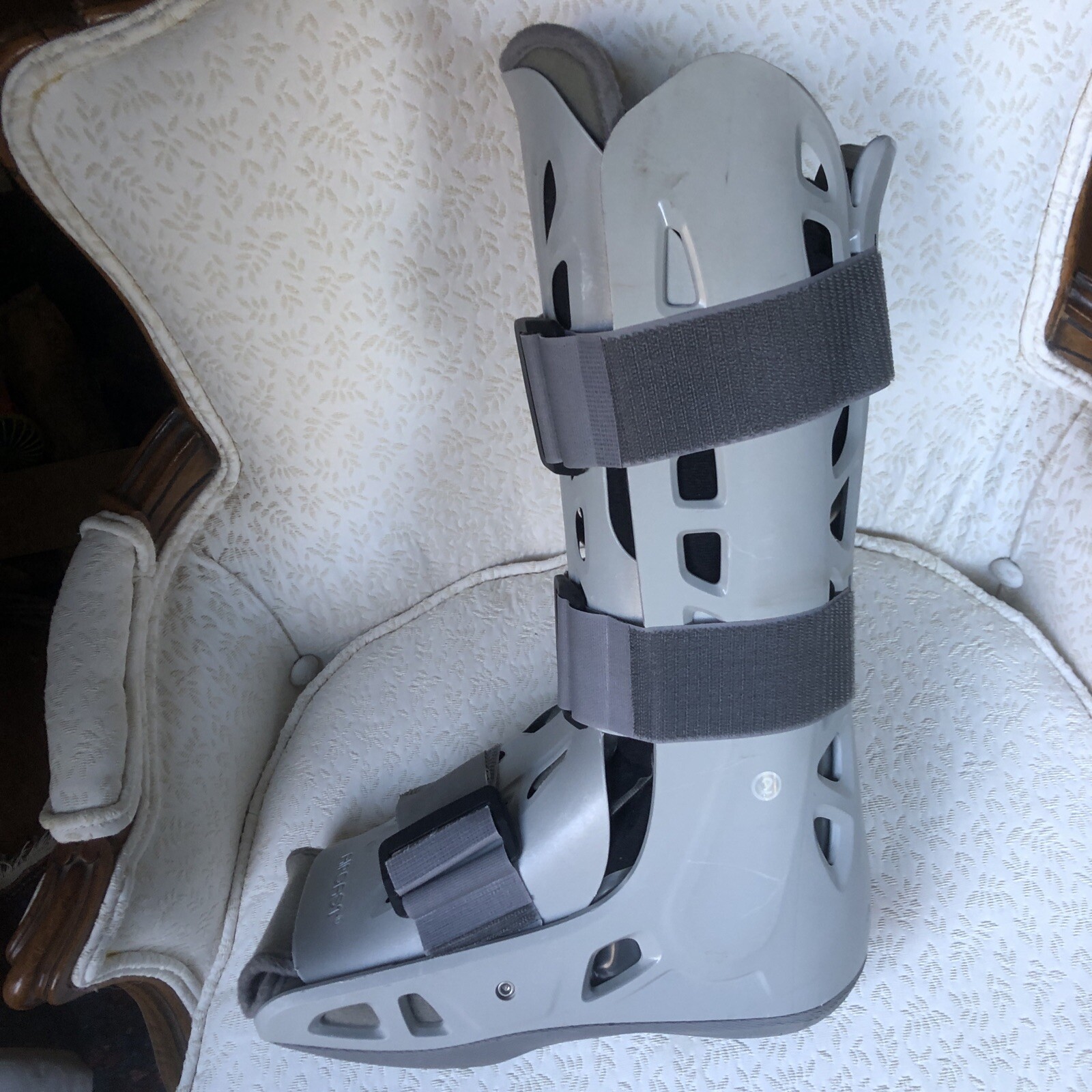 Aircast walking boot Rebound Air Walker Medium Broken Leg Ankle Fast Shipping