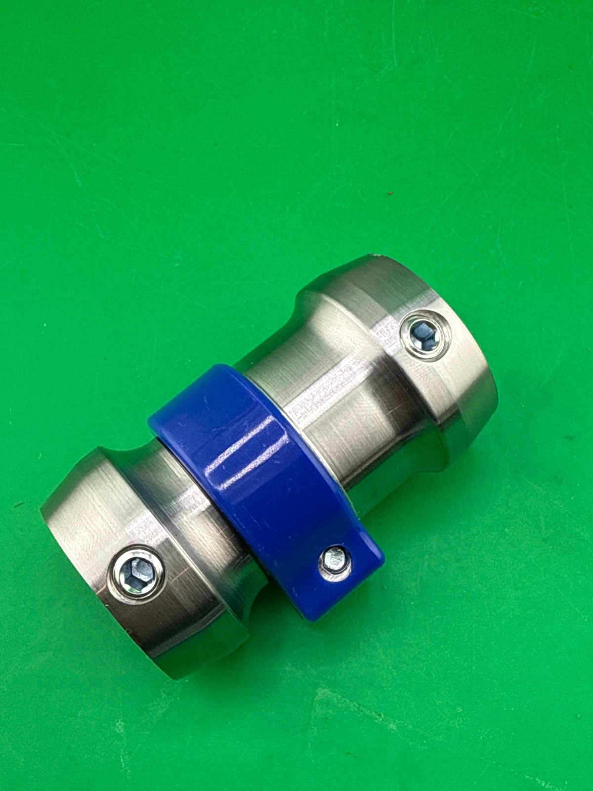 Adjustable height prosthetic pylon adapter component part