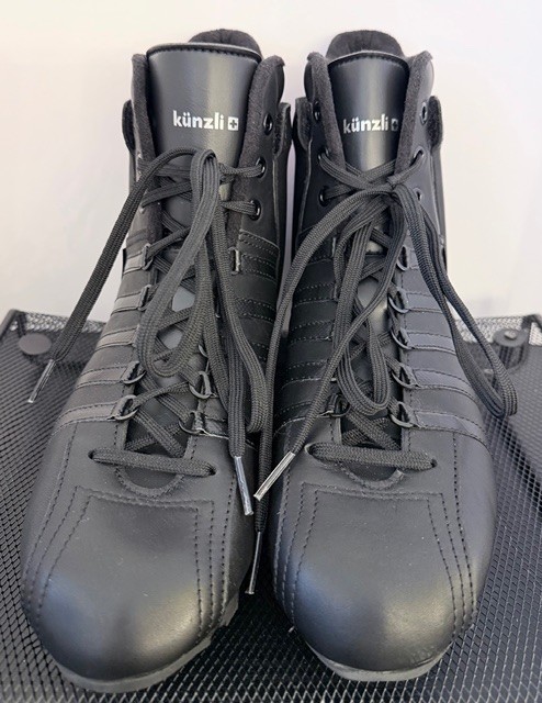 Kunzli Men’s US 8.5 Black Soccer Football Cleats Orthopedic Ankle Support UK 7.5