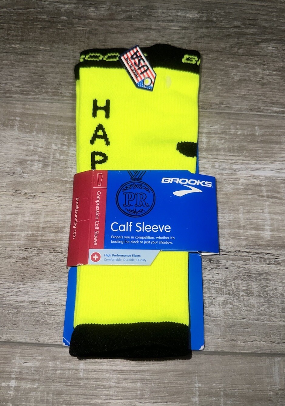 NIP UNISEX BROOKS RUNNING CALF COMPRESSION SLEEVES NEON YELLOW SMALL S SET OF 2