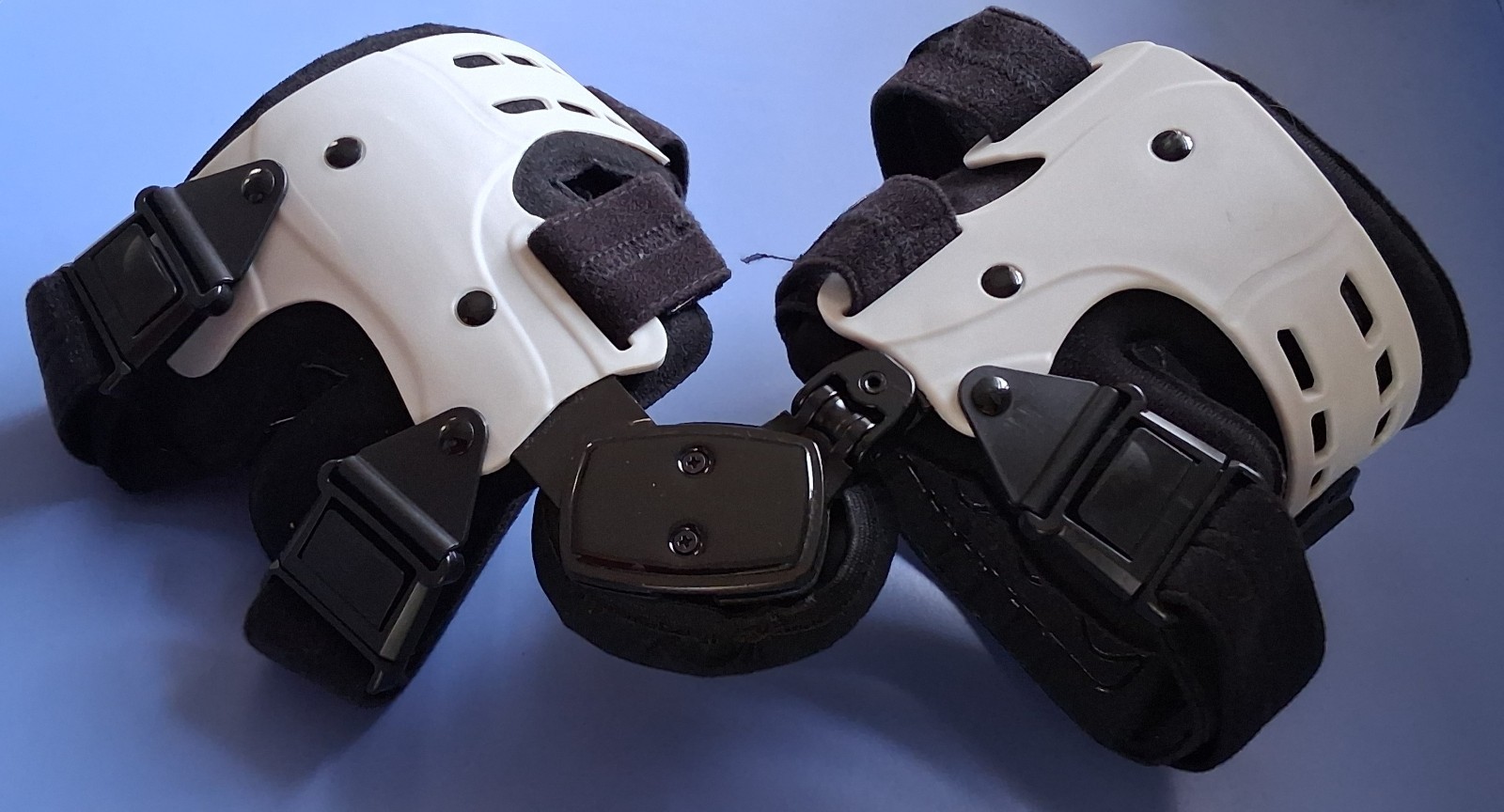 Pair (Left/Right) Universal OA Unloader Knee Braces – Osteoarthritis Pain Relief