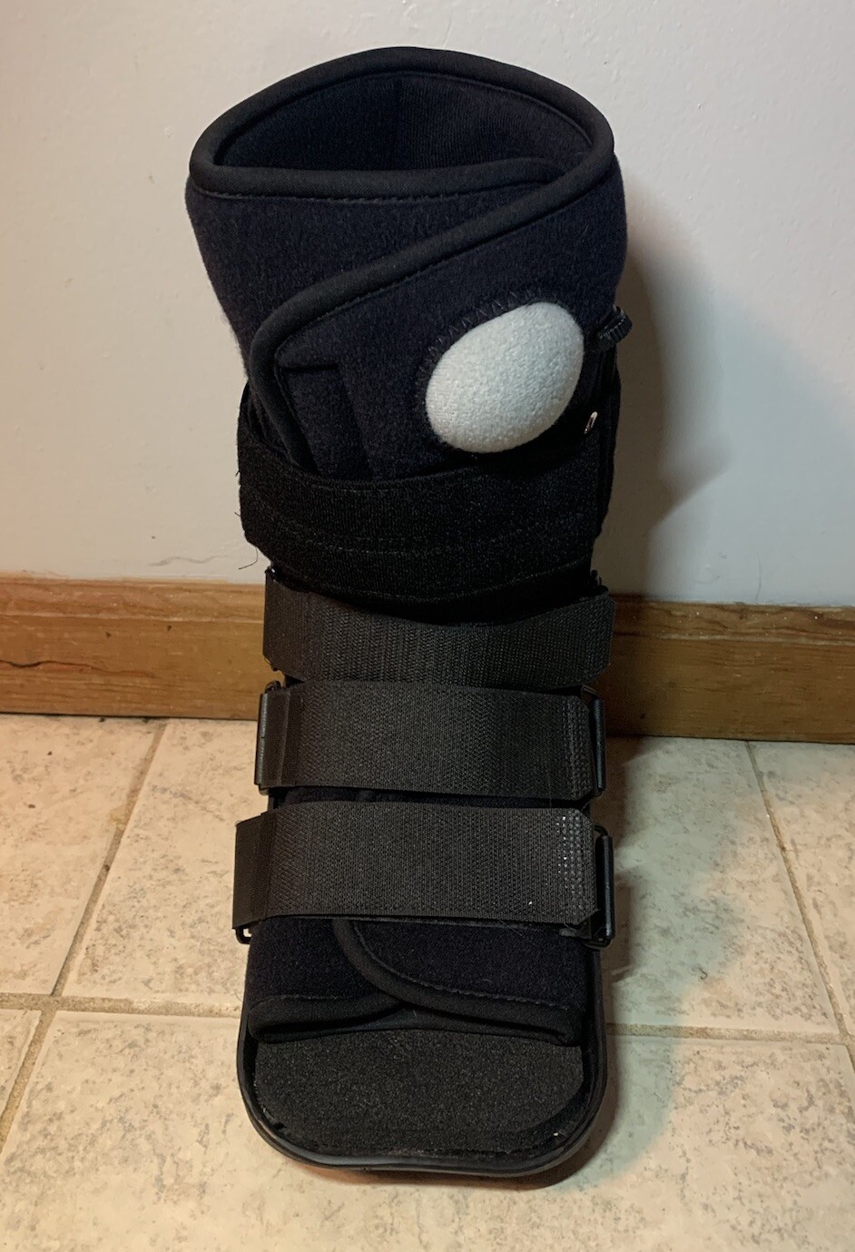 DJO Orthopedic Walking Boot Inflatable Ankle Foot Brace Small Maxtrax
