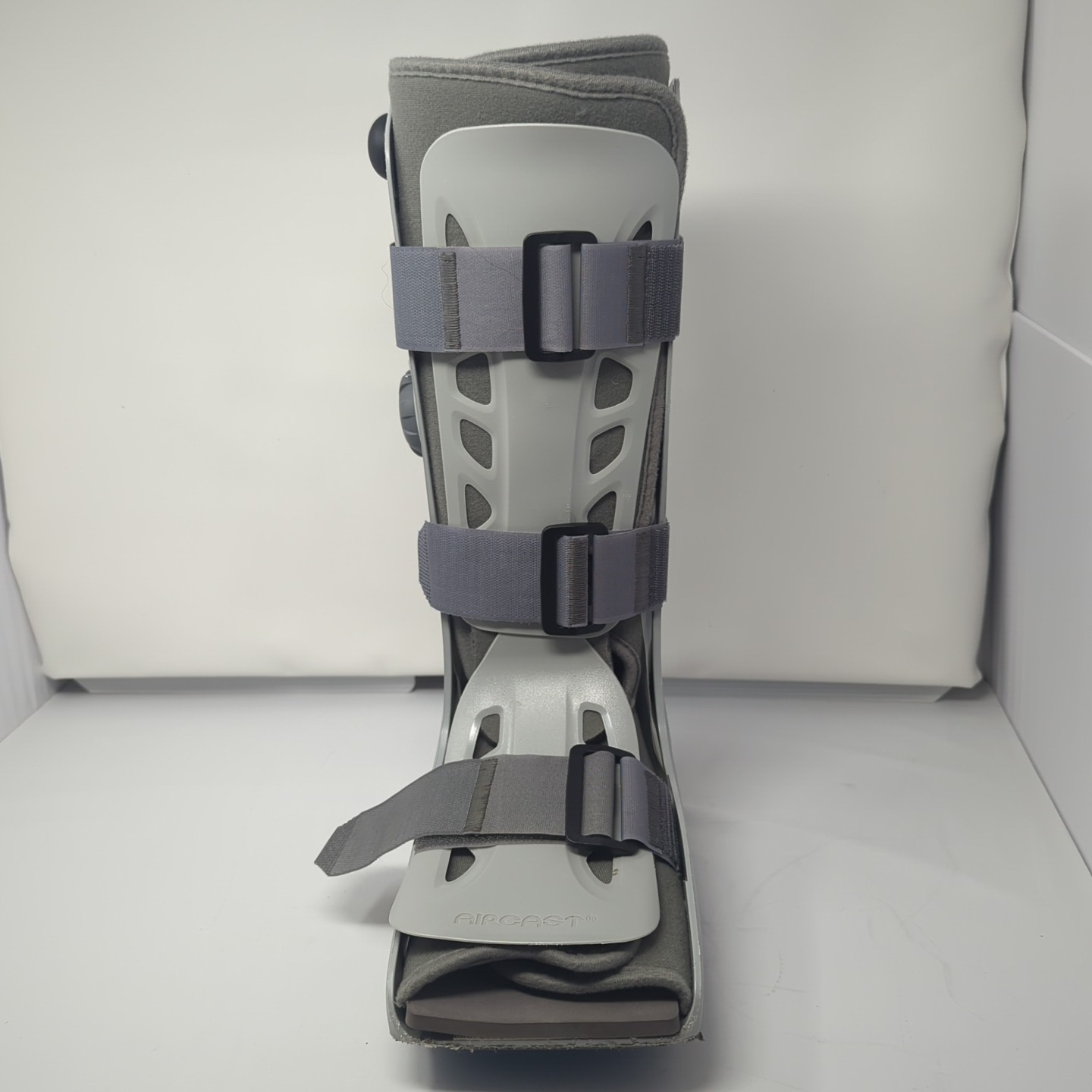 Aircast AirSelect Standard Walker Boot Large – Used 2 Weeks Excellent Condition