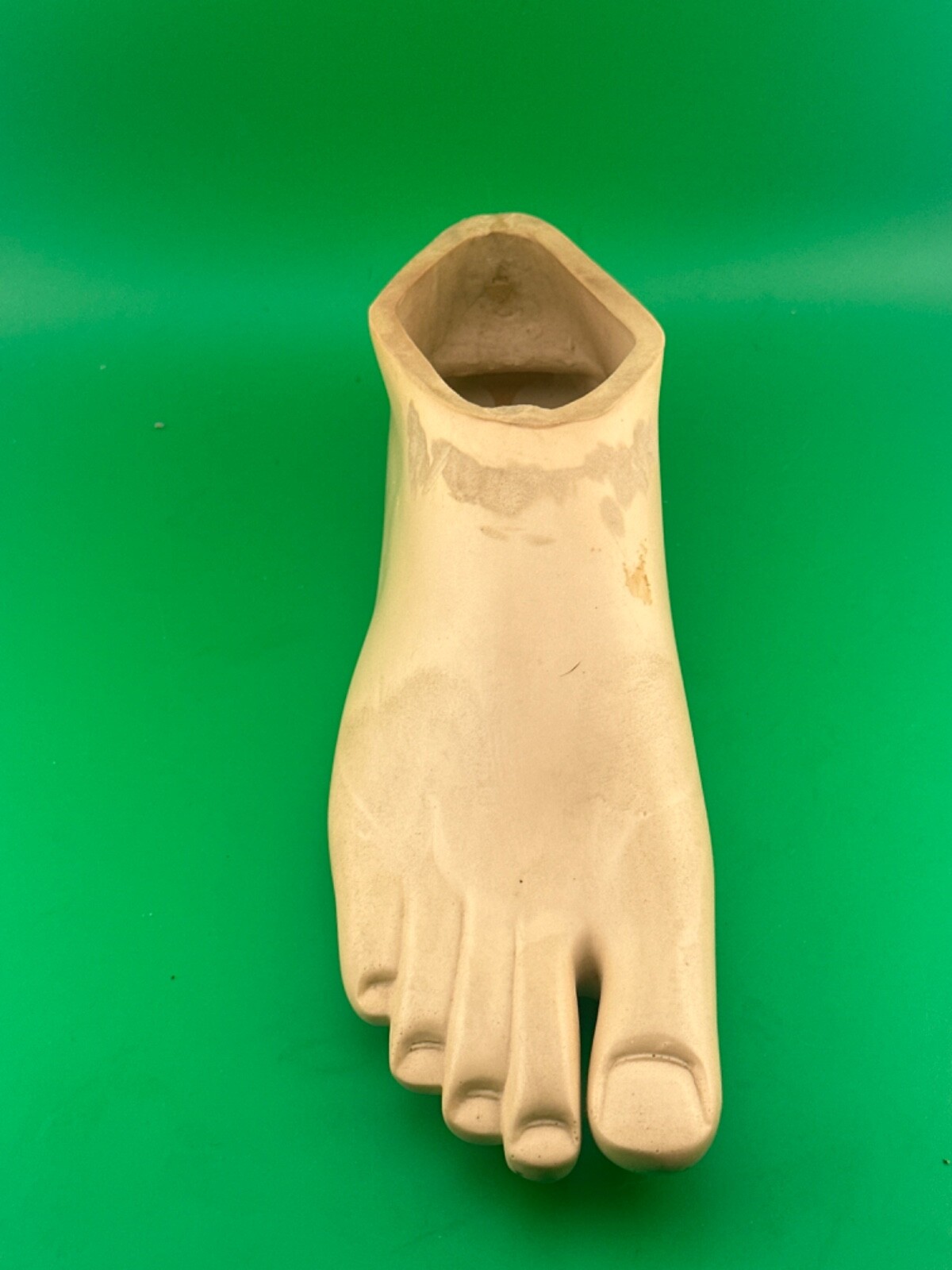 Prosthetic footshell foot shell, right. Blatchford avalon shell