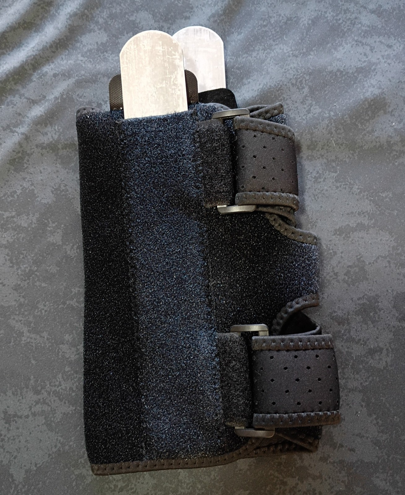 Adjustable Elbow Brace Support w/ Straps & Removable Metal Stays Black
