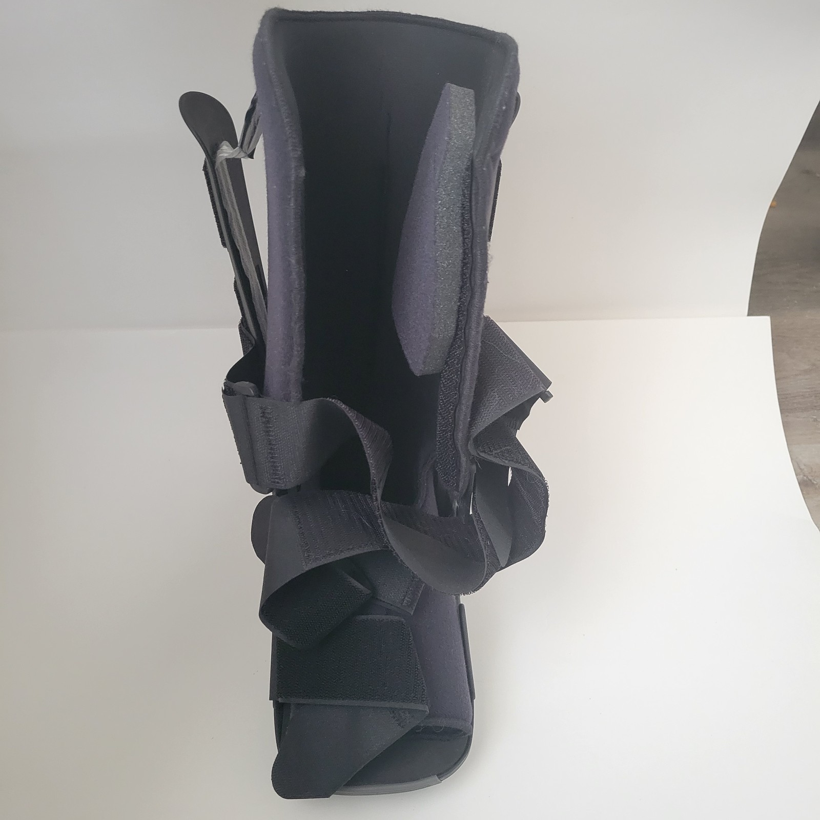 Breg Walking Boot Foot Brace Size Small • Fits Men 6–8 / Women 7–9 • Pre-Owned