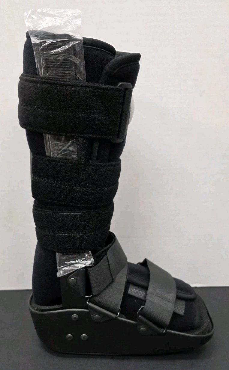 ProCare MaxTrax Air Walker Boot – SMALL– Ref 79-95413*New