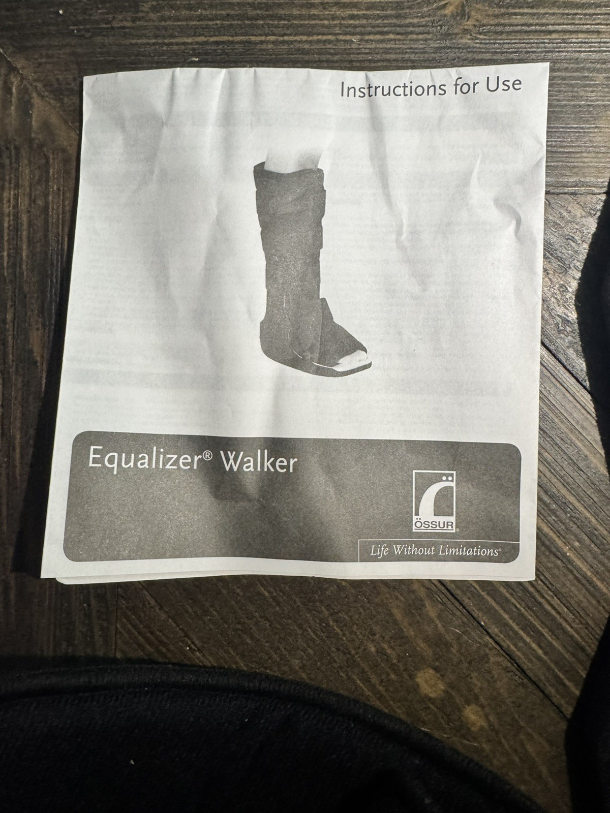 OSSUR W0600BLK Equalizer Walker Large Walking Boot Black 23 Large 19 Medium.