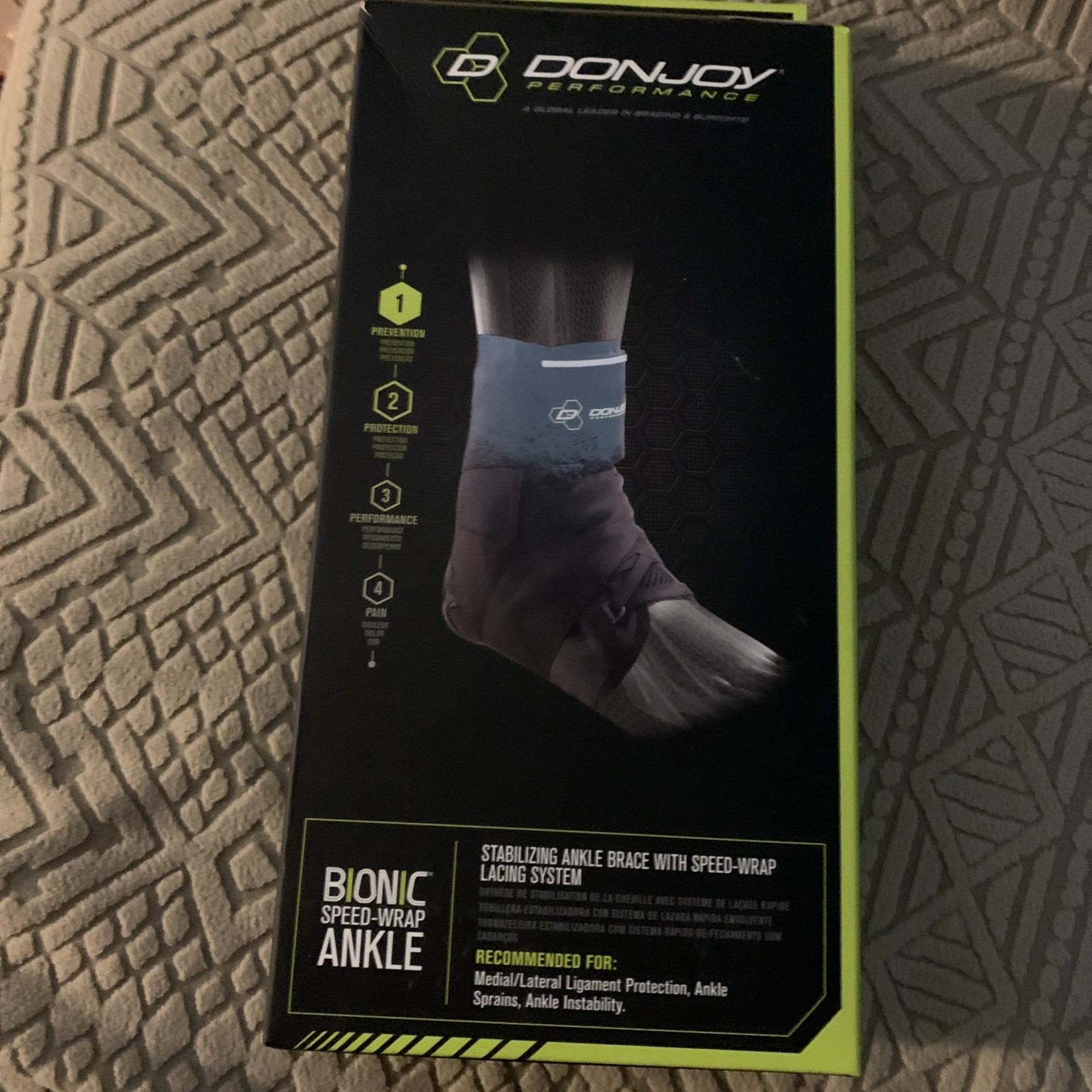 DonJoy Performance Bionic Speed Wrap Ankle Brace, Lace-up Removable Stays Size M