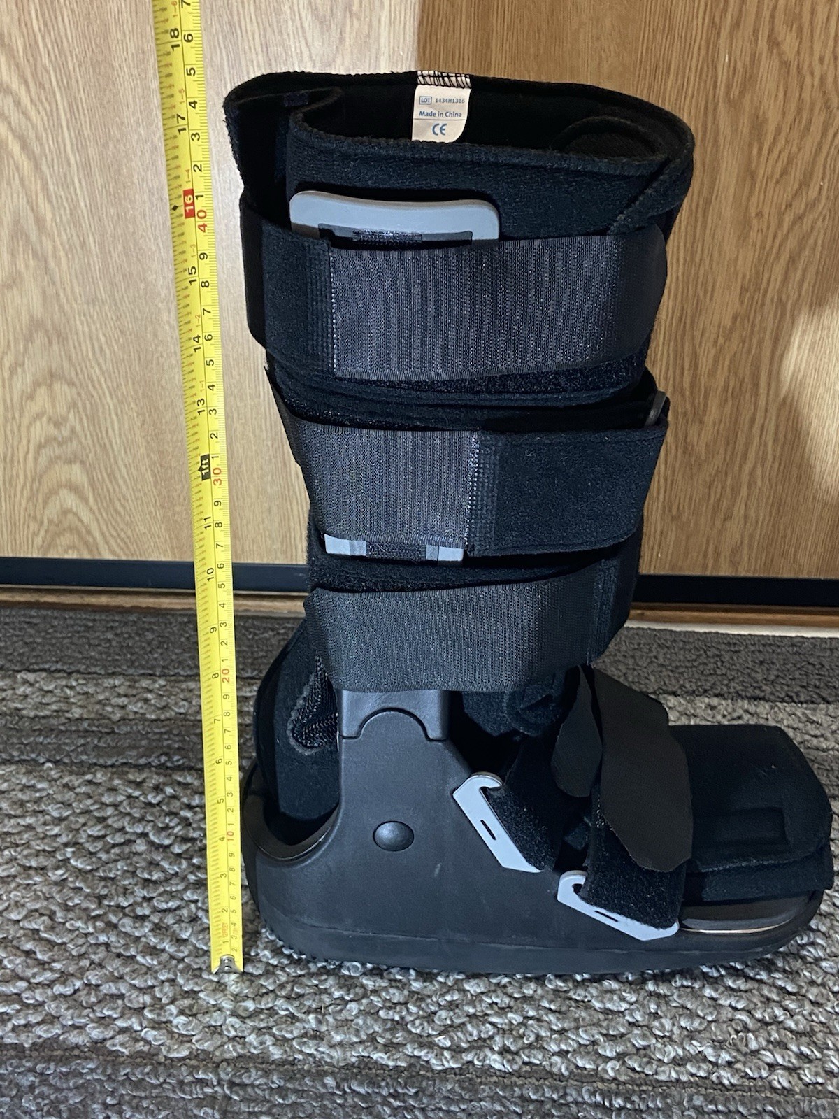 Darco XL Pro Adjustable Walking Boot Foot/Ankle Immobilizer, Minimal Wear n Tear