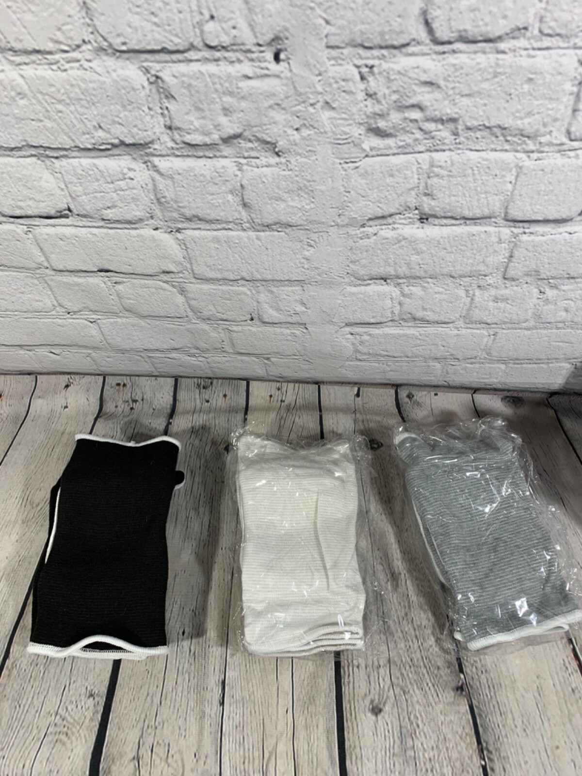 New 3 Pair of Breathable Elbow Pads Size Small
