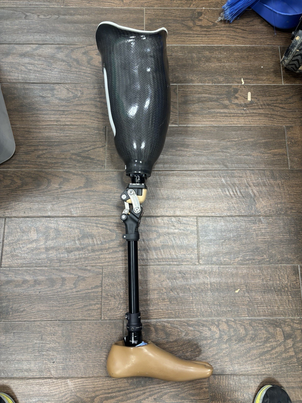HY-Stan prostetic left leg carbon fiber