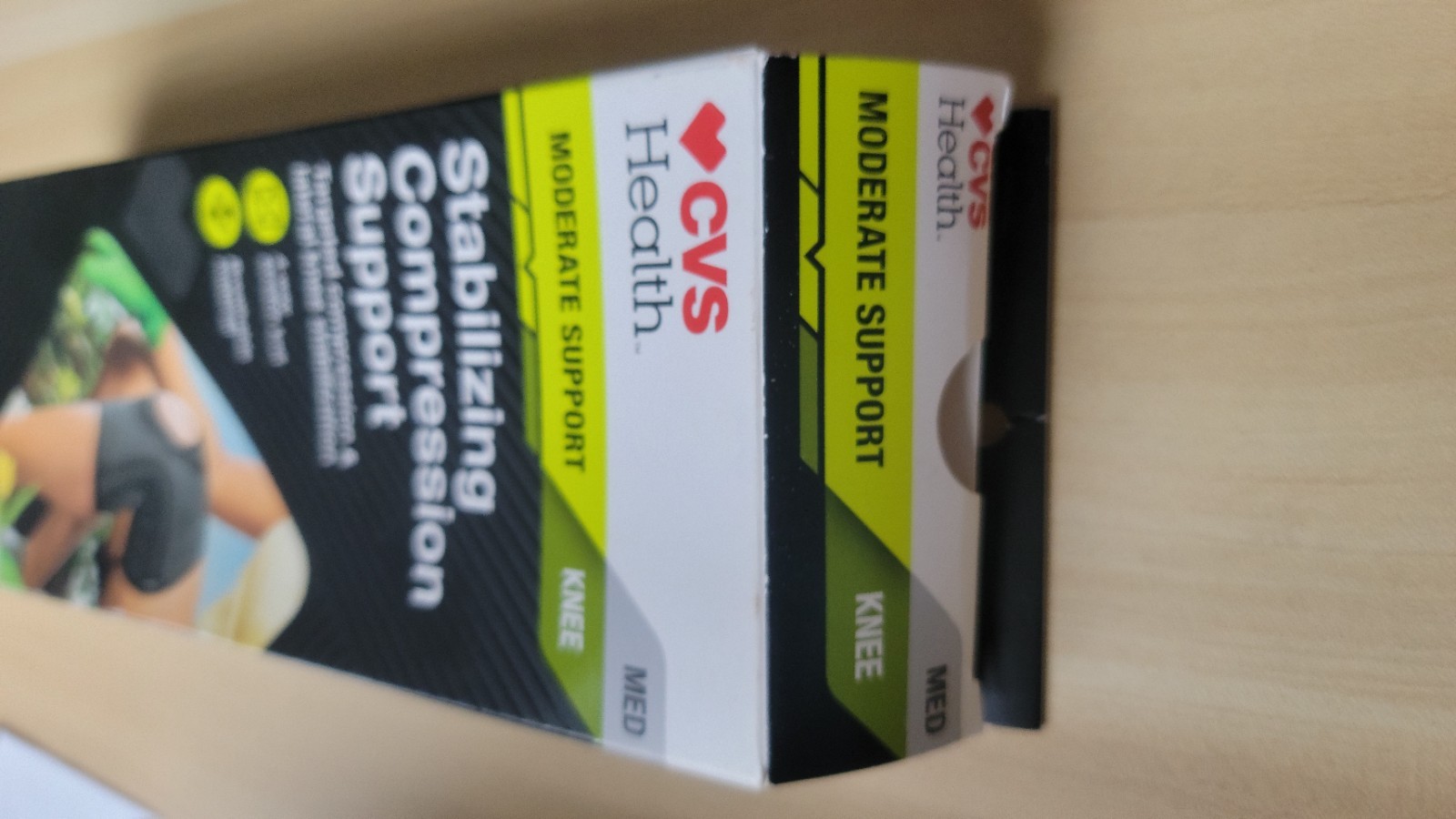 CVS Health Deluxe Stabilizing Compression Knee Moderate Support .,Medium