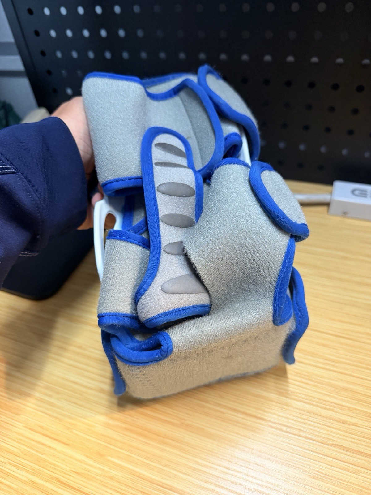 Darco Body Armor Night Splint Standard White Foot Size: Universal *