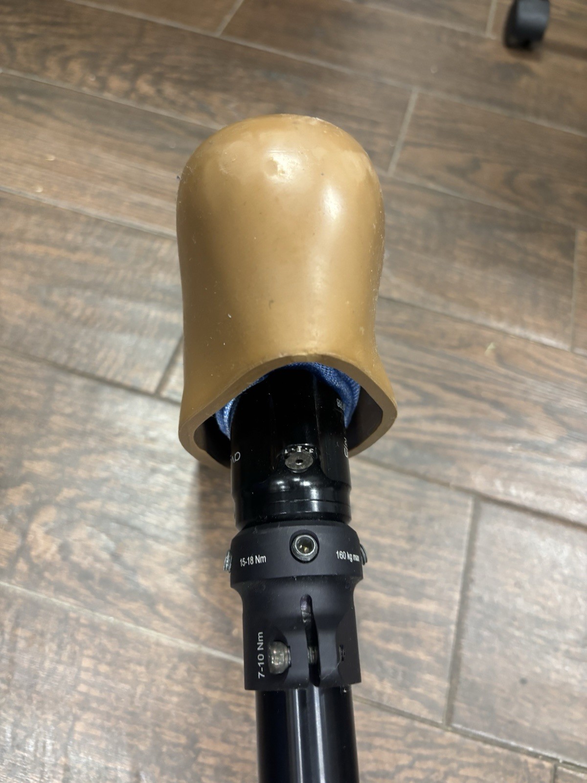 HY-Stan prostetic left leg carbon fiber
