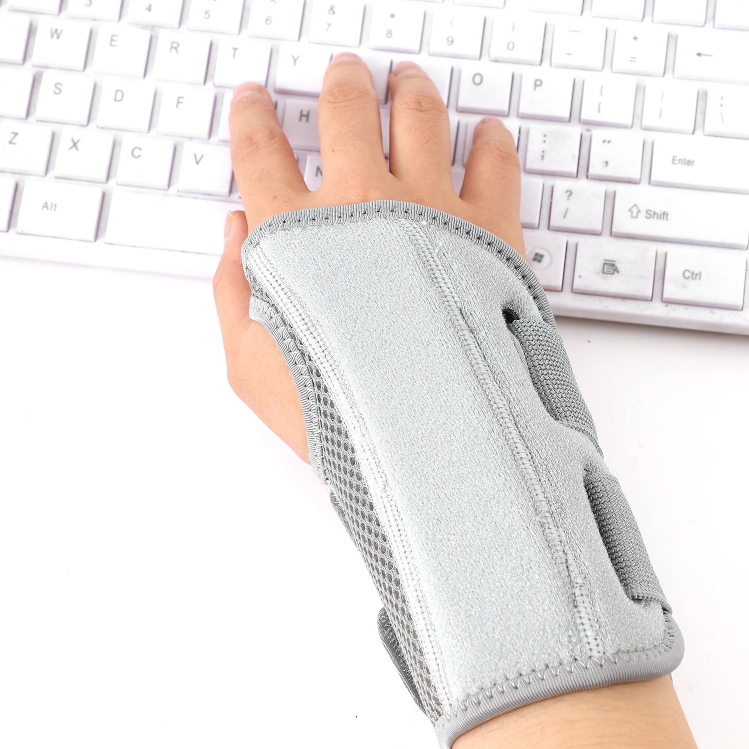 Wrist Brace Carpal Tunnel Support Arthritis Sprain Tendonitis Hand Brace 1PC