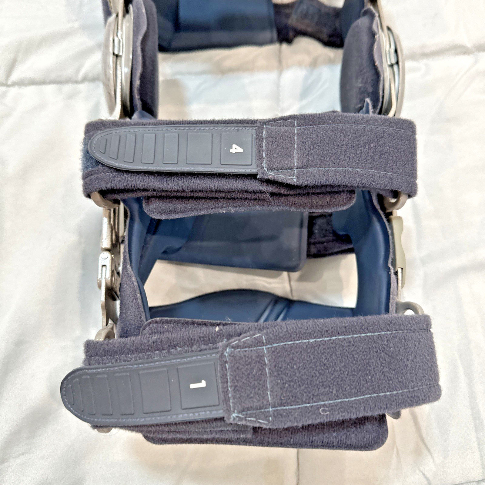 medi M.4S OA Varus Right XL Extra Large Right Knee