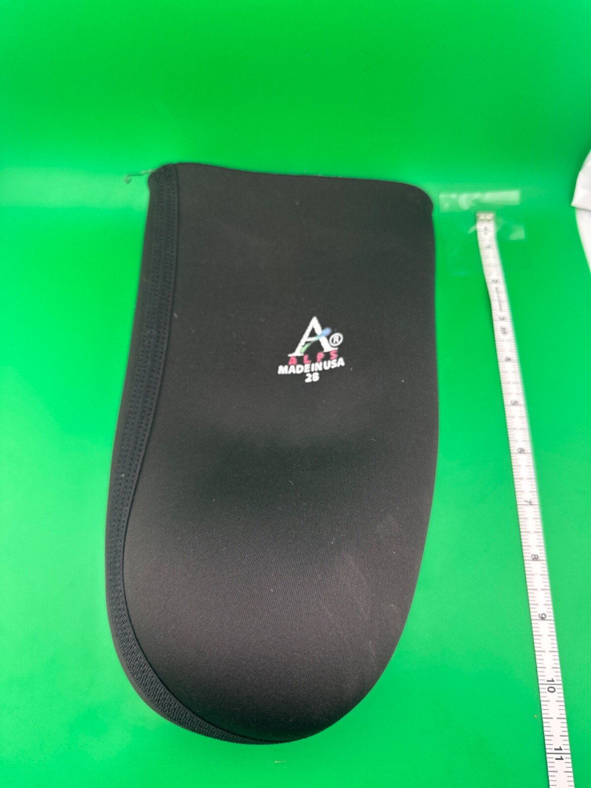 Alps superior prosthetic liner, 6mm, size 28, doesn’t work with pin