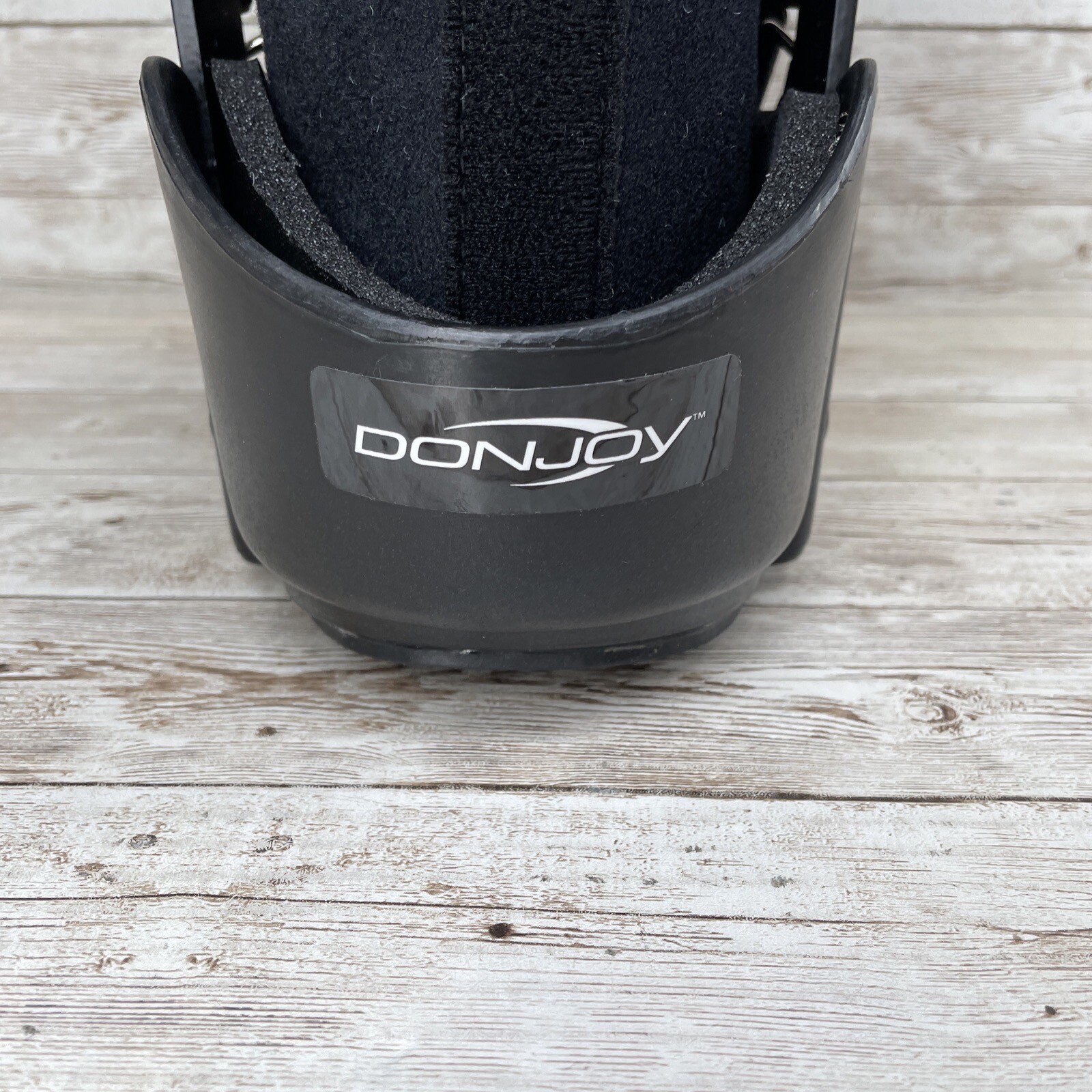 DonJoy High Tide Walking Boot #11-0179-3-06136 Size: Medium -New-