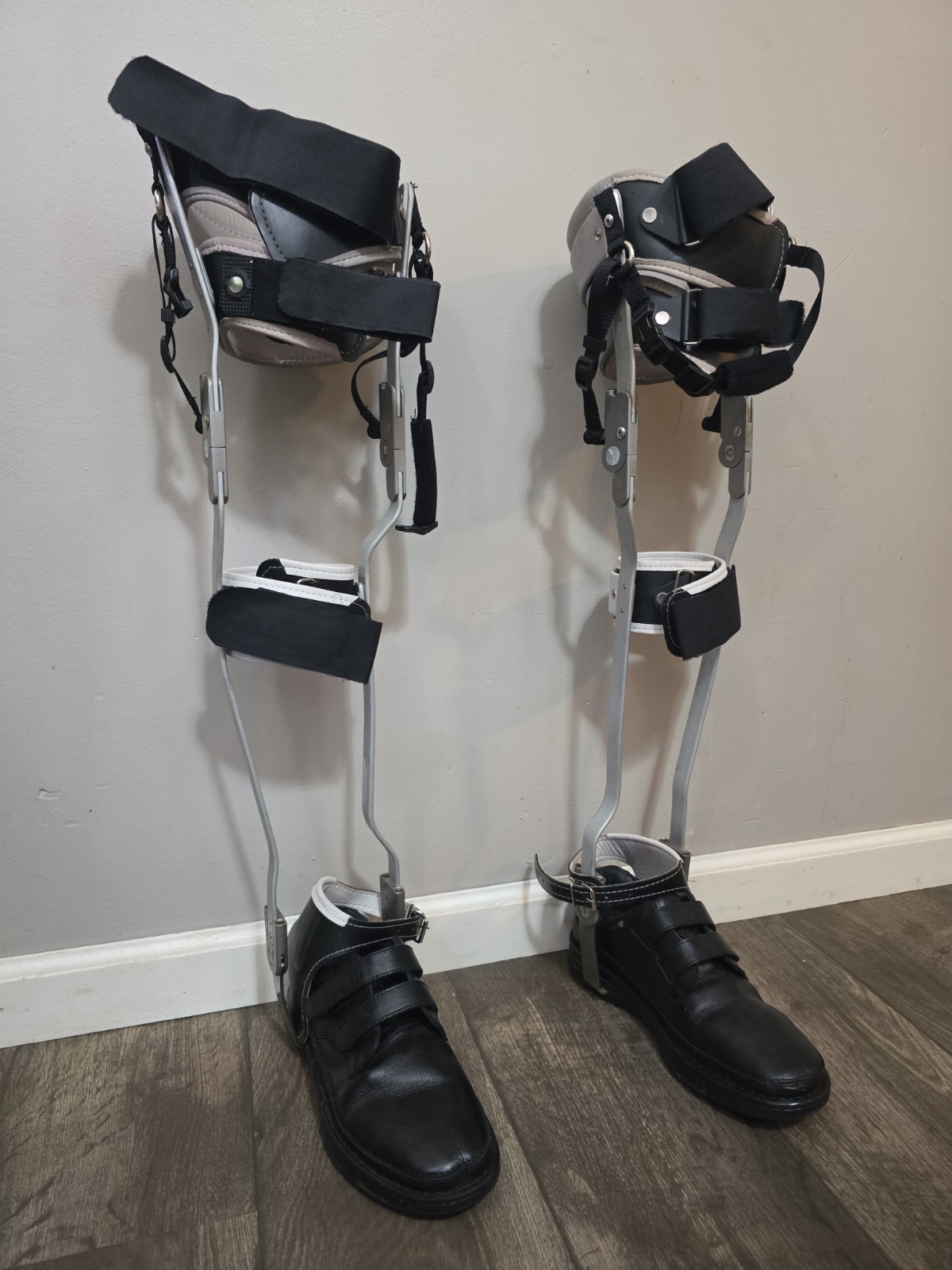 Knee Ankle Foot Orthosis Brace Right/Left Leg, Thermoplastic/Metal