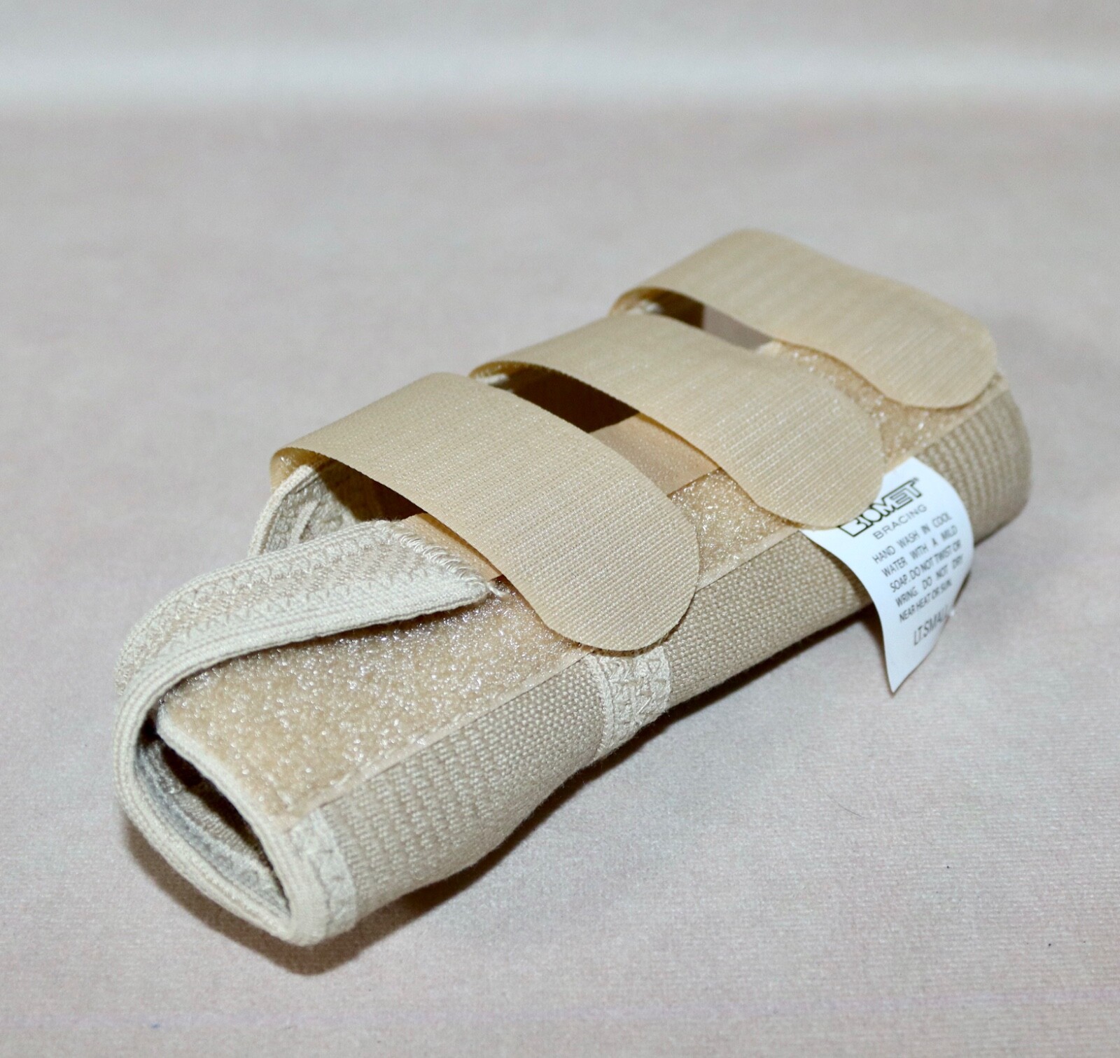 Biomet Bracing Elasto Fit Wrist Support ~ Adult Left Small ~ Beige #204123 NEW