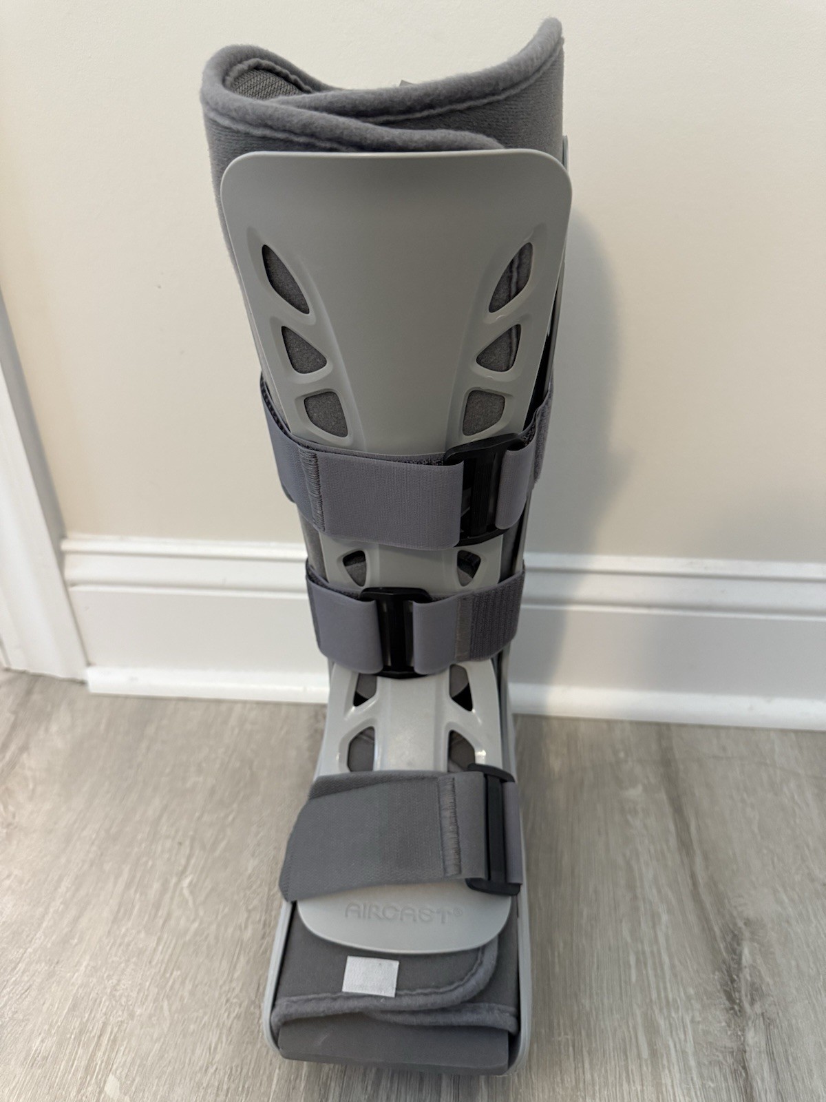 Aircast AirSelect Short Walker Brace / Walking Boot – Gray, Size: M
