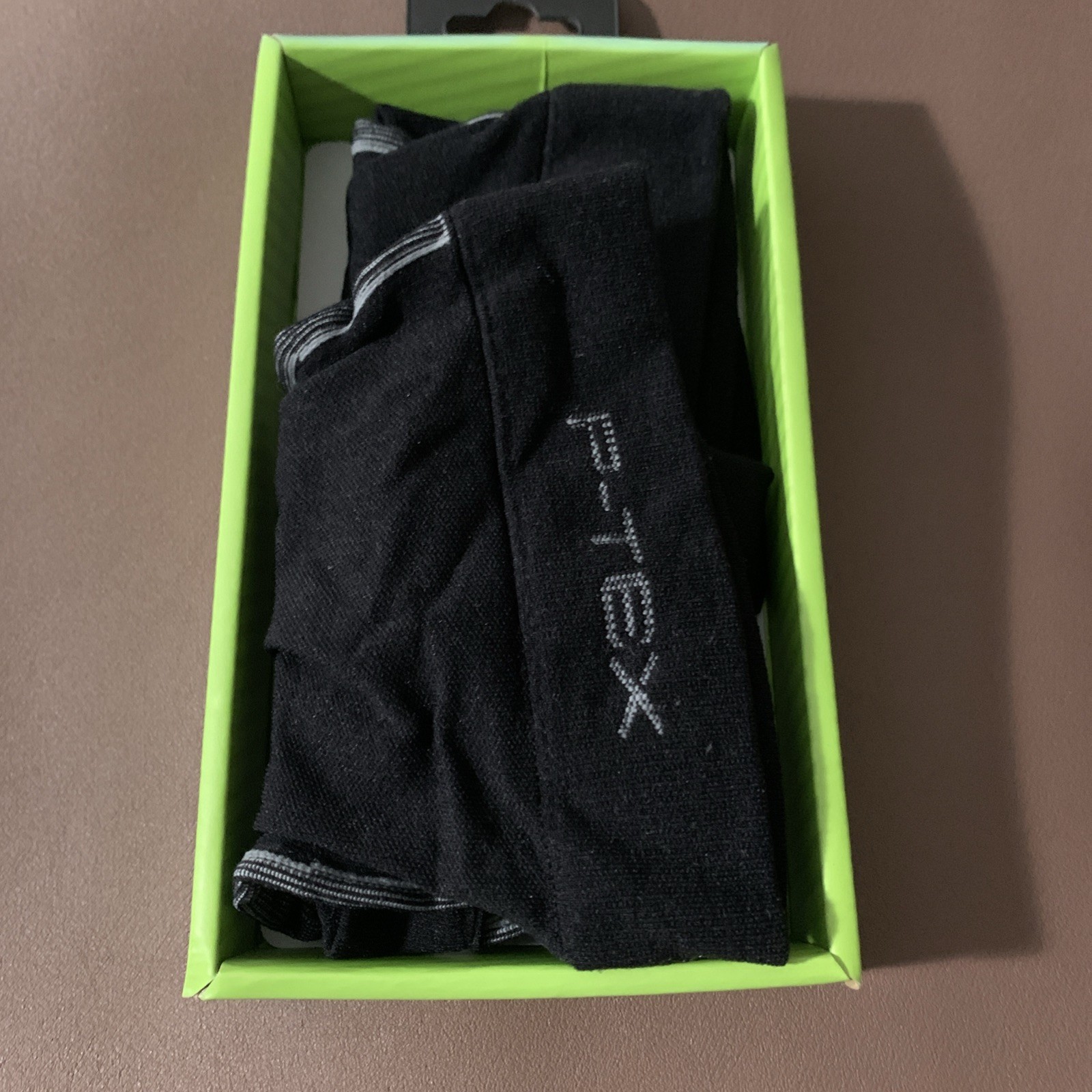 P-TEX ** PRO KNIT COMPRESSION CALF SLEEVES **P-TEXC500” XL Pair **BLACK*NEW**