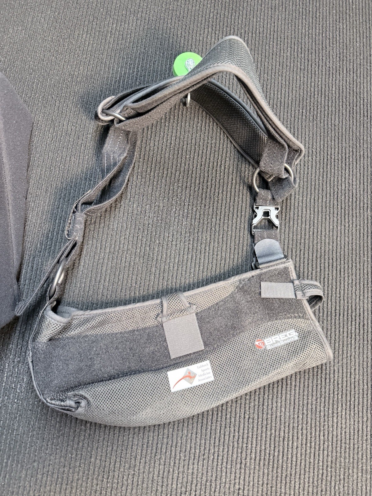 Breg Slingshot 3 Large Shoulder Sling, Removable Pillow & Exercise Ball