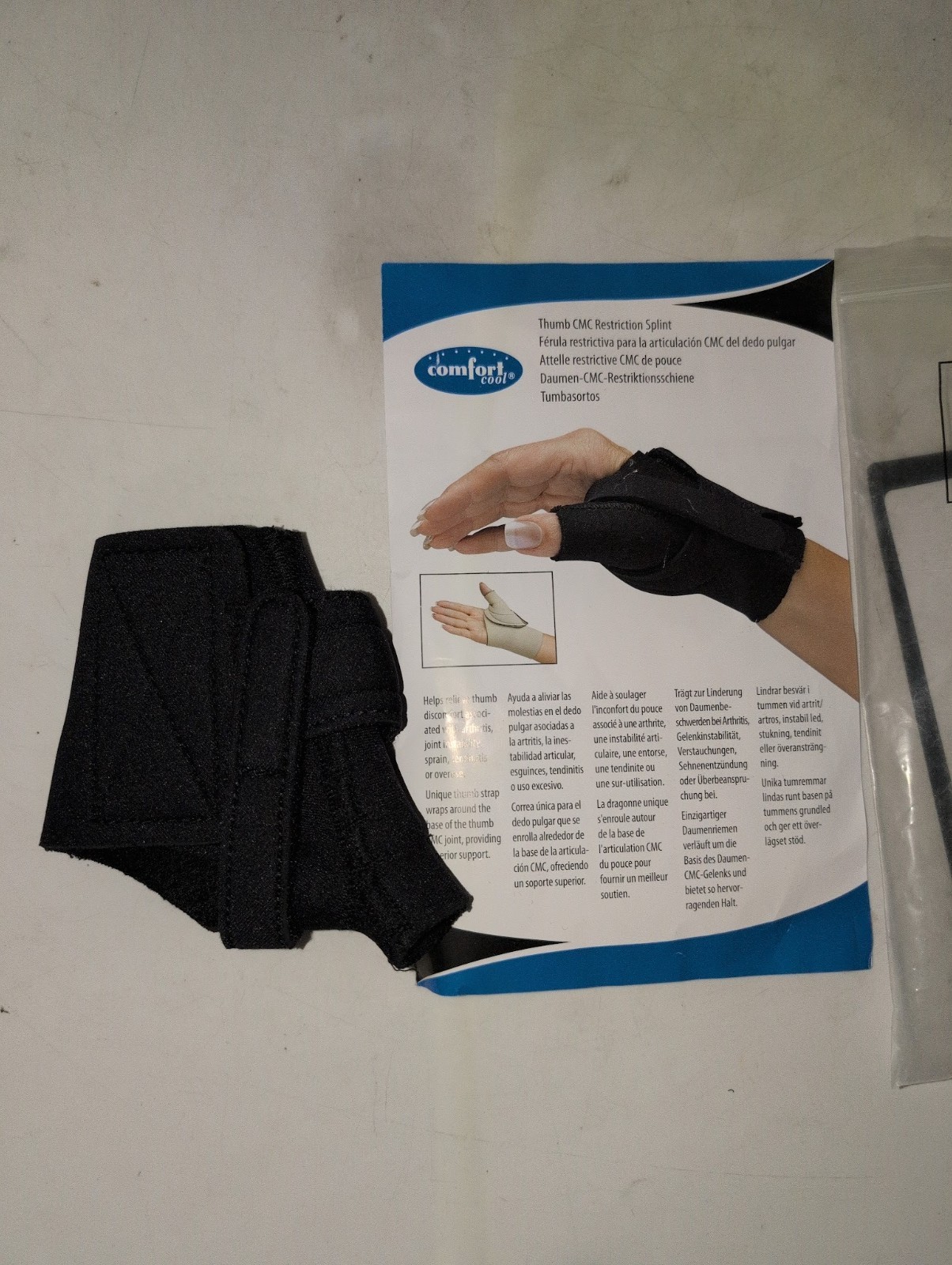 Comfort Cool Thumb CMC Restriction Splint Provides Direct Medium Black 78405