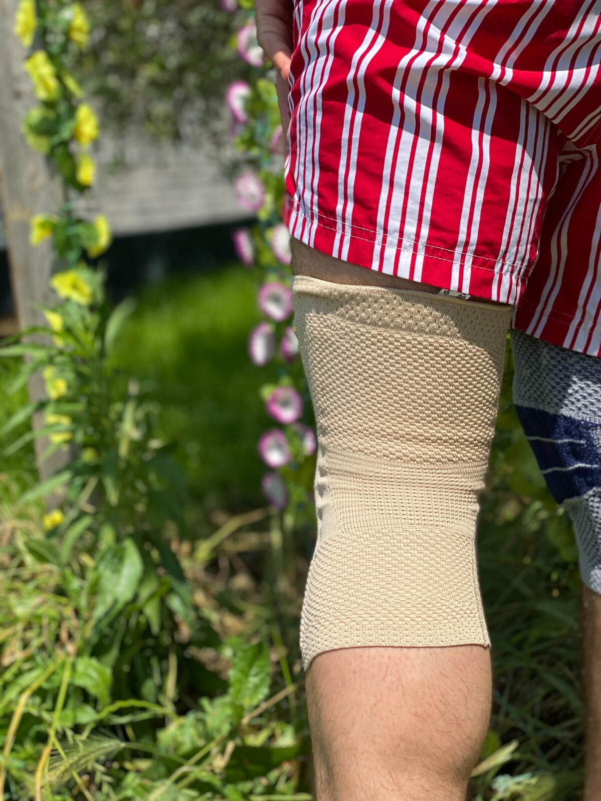 Bauerfeind GenuTrain Size 5 Knee Joint Brace Patella Support Bandage Sleeve ACL