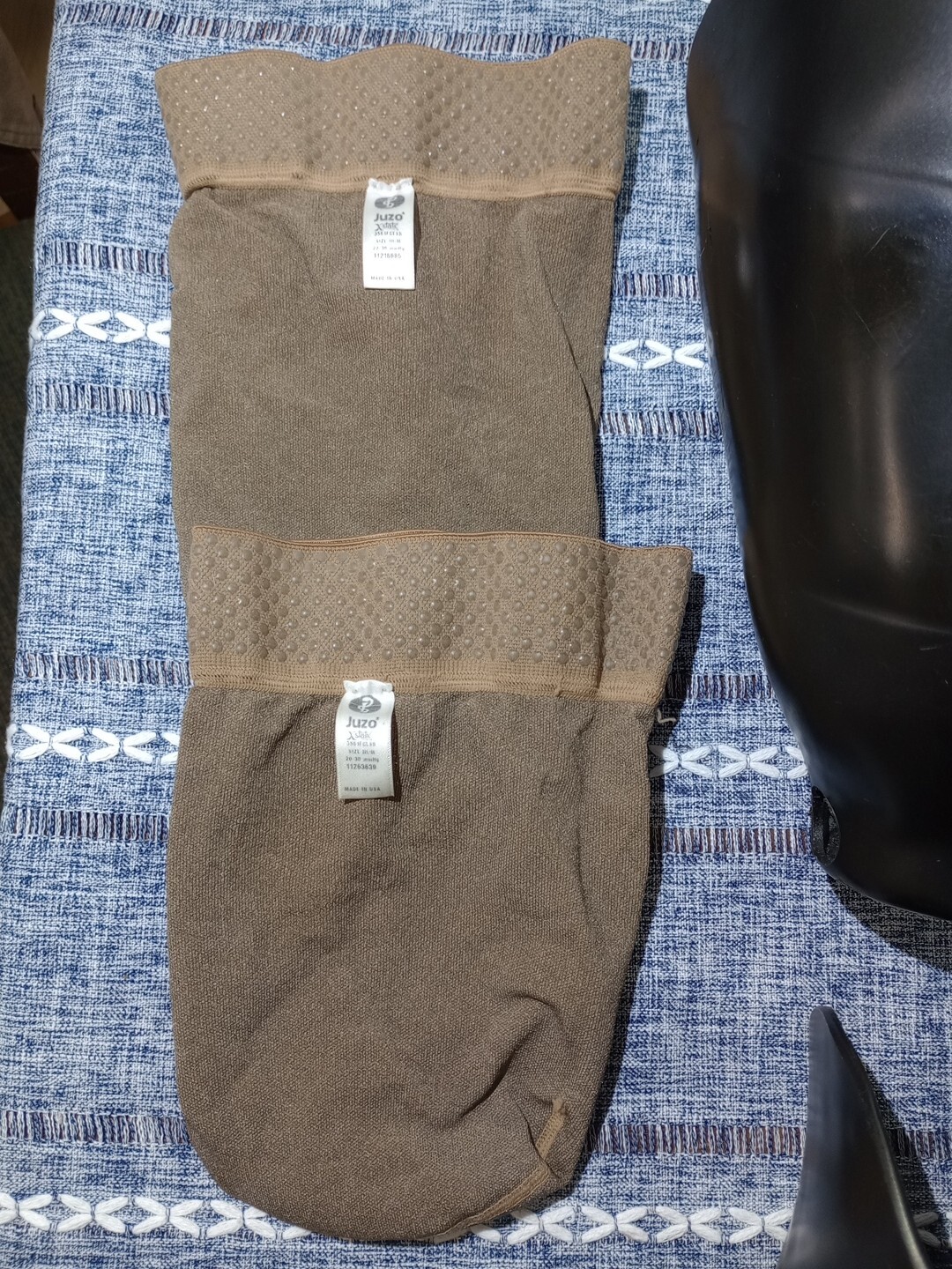 Prosthetic Leg Knee 3 Socket Sockets (1 Carbon) Parts and 6 Socks Misc. Size Lot