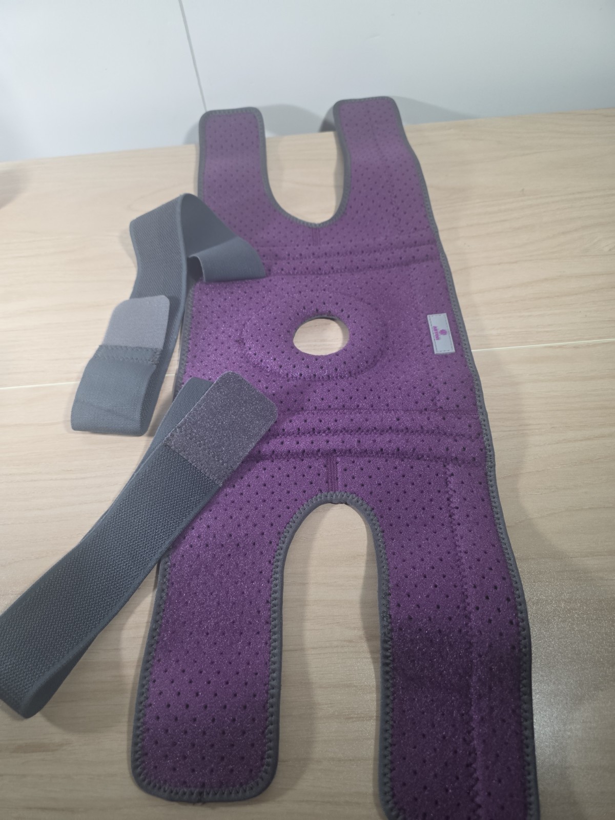 abyon 4x/5x knee support brace purple in color, open, New Without Box