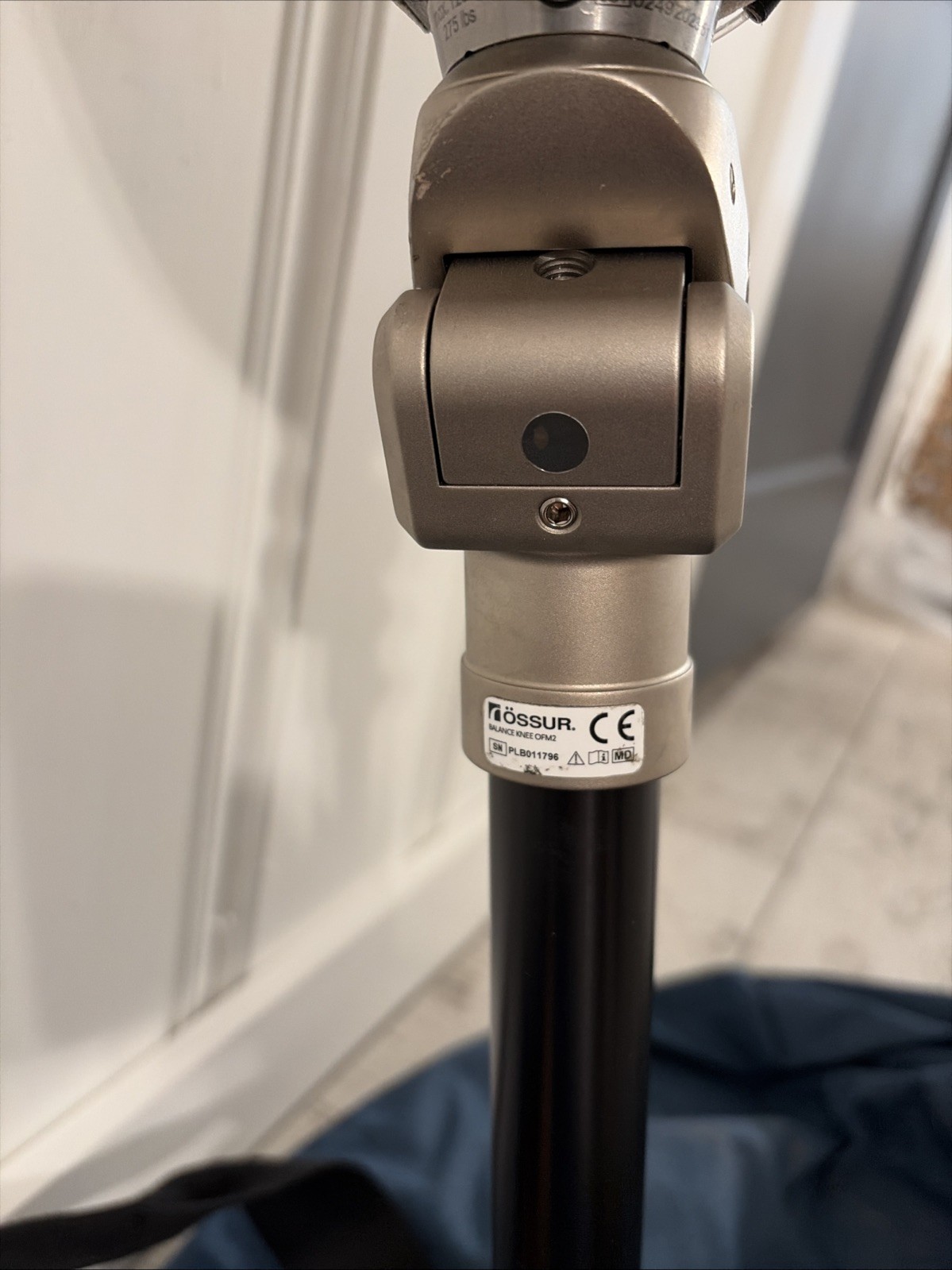 Ossur Medi Prosthetic Above The Knee Left Leg Ossur Balance Foot S Cat 6 Sz 26