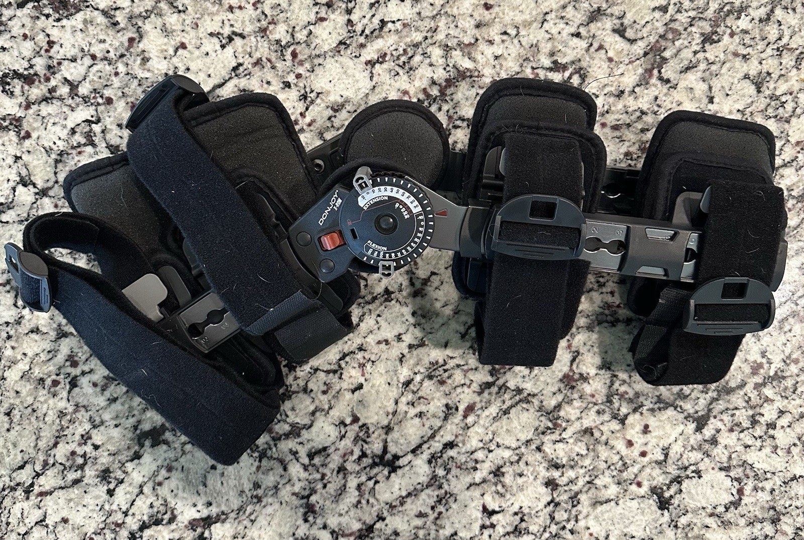DonJoy X-ROM Post Op Universal 0430-2021-BB Adjustable Knee Brace Extend/Flex
