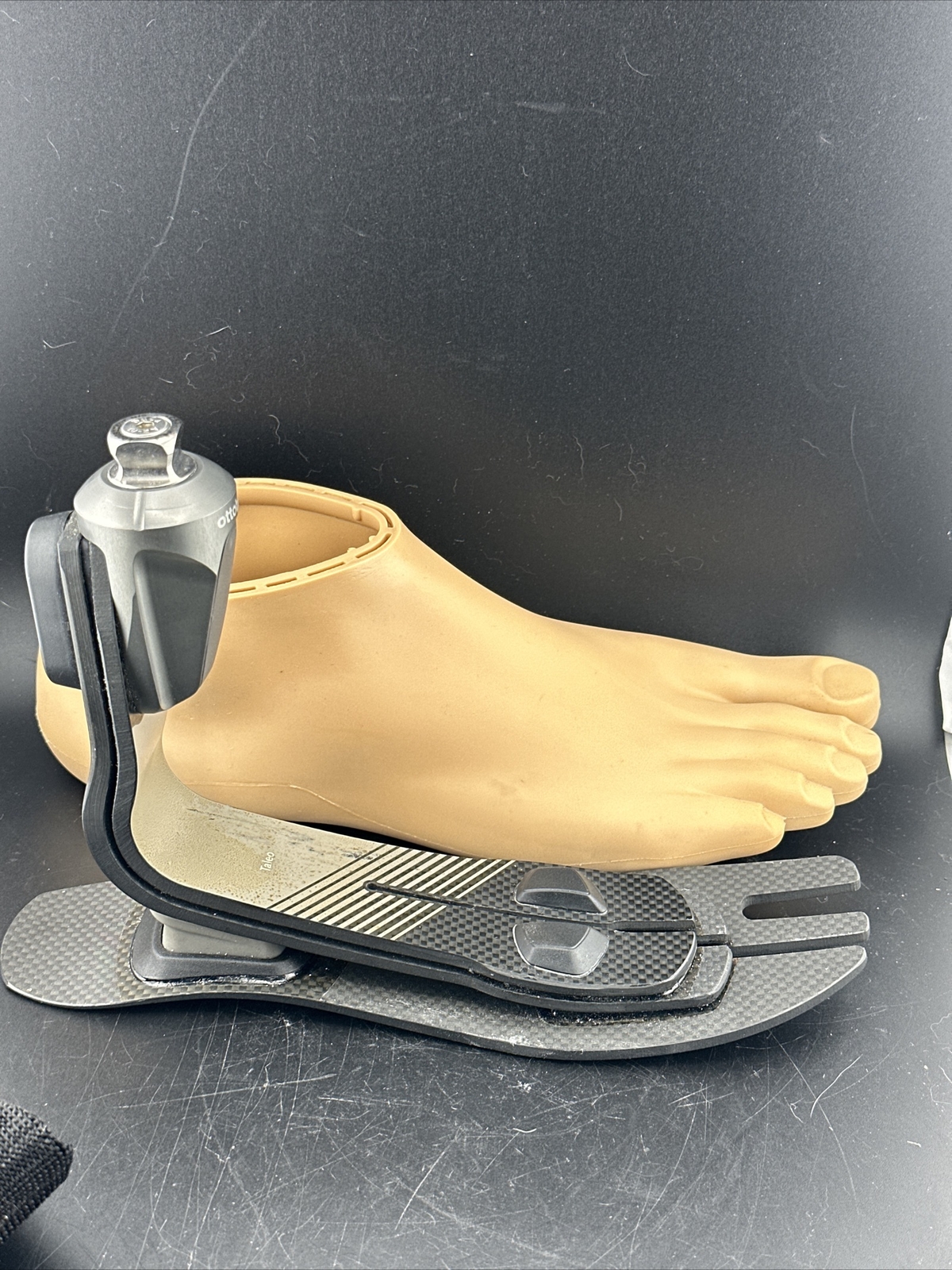ottobock otto bock taleo Right prosthetic foot. size 28. category 4.