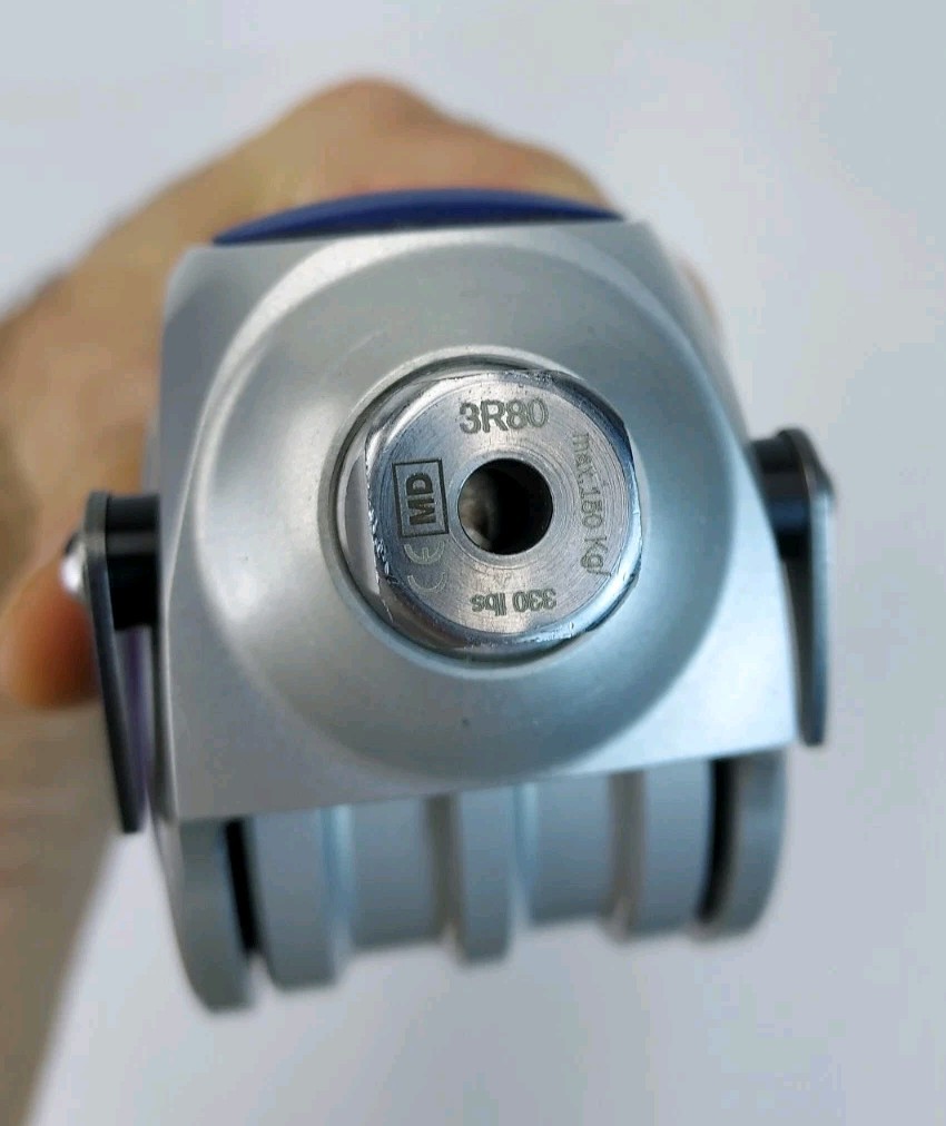 Otto Bock 3R80 Hydraulic Prosthetic Knee – SN202222004 – Fully Functional