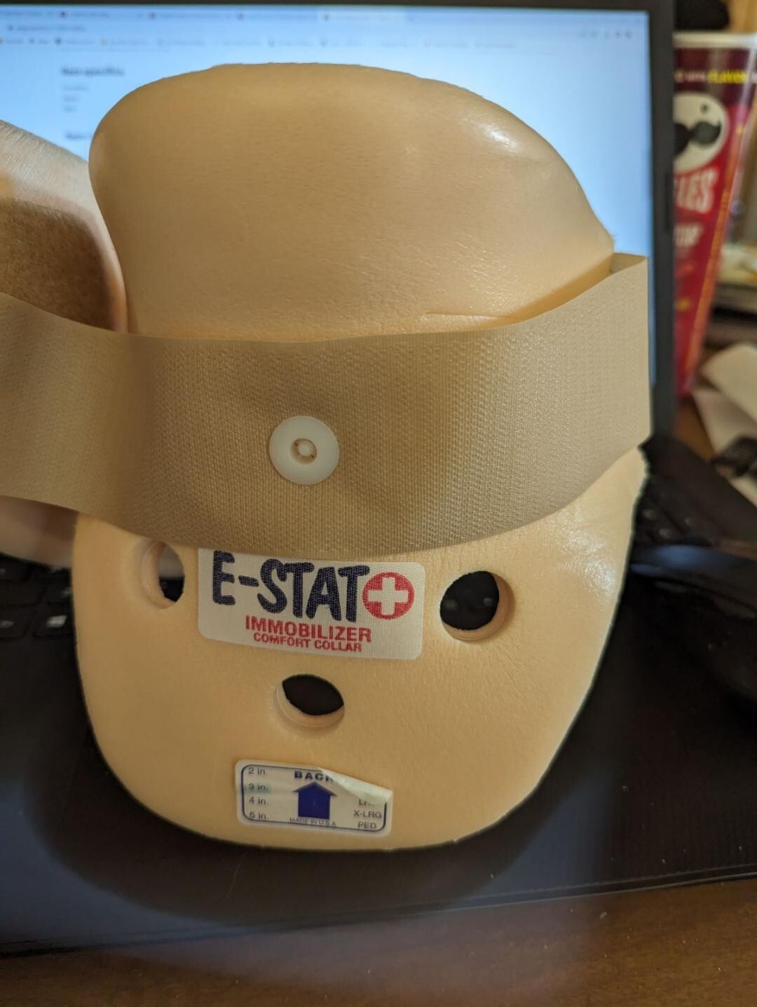 e-stat Support Collar 3″ Foam Immobilizer Cervical Support with instructions