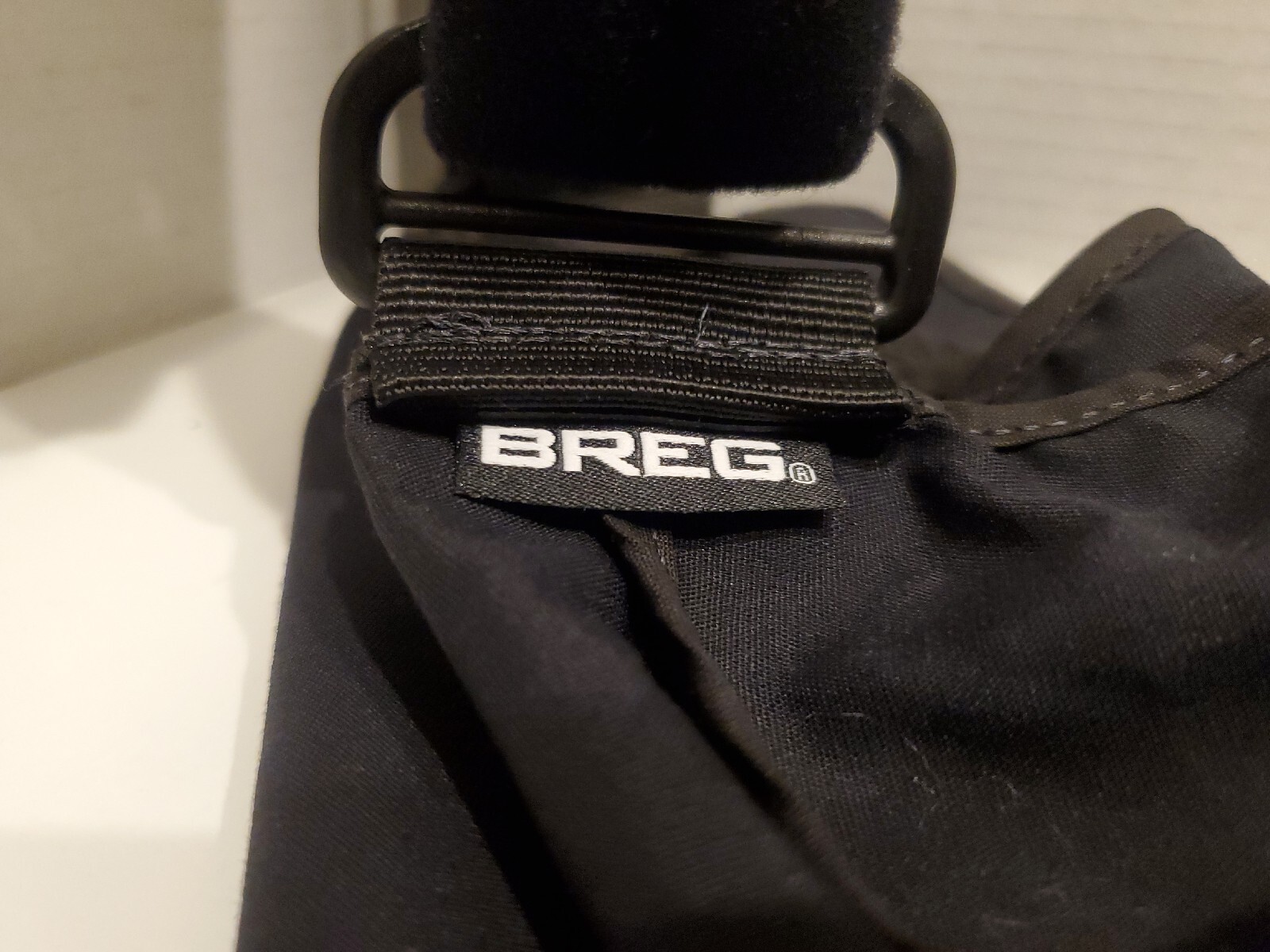 Breg Deluxe Shoulder Immobilizer Sling Universal adjustable Arm Sling 