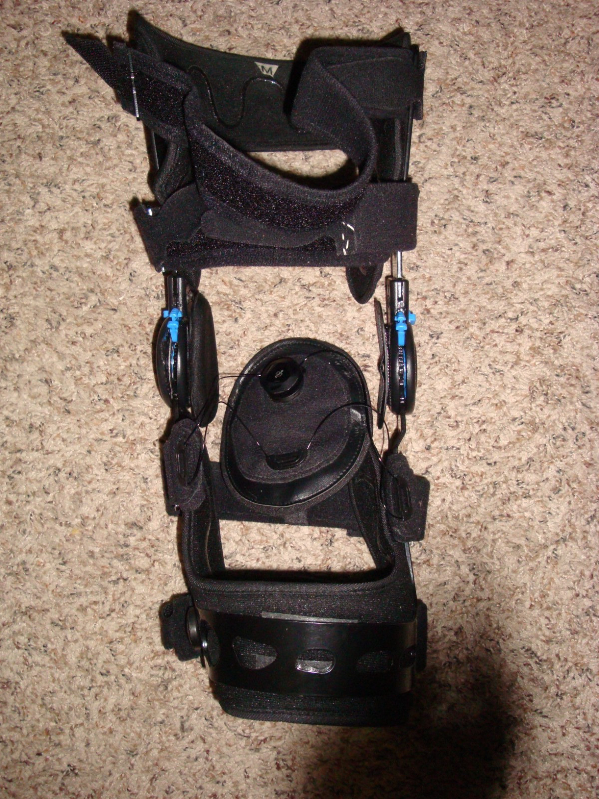 Nvorliy Knee Brace for Functional Posterior Cruciate Ligament Recovery Med left