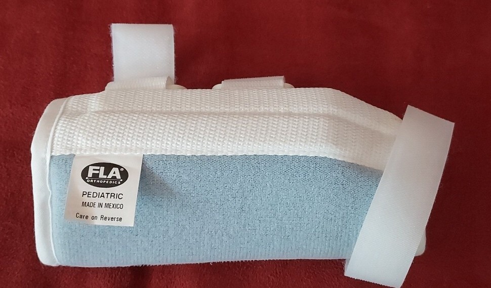 Kids Pediatric Wrist Splint LEFT Hand & Peas Cold Therapy Youth First Aid