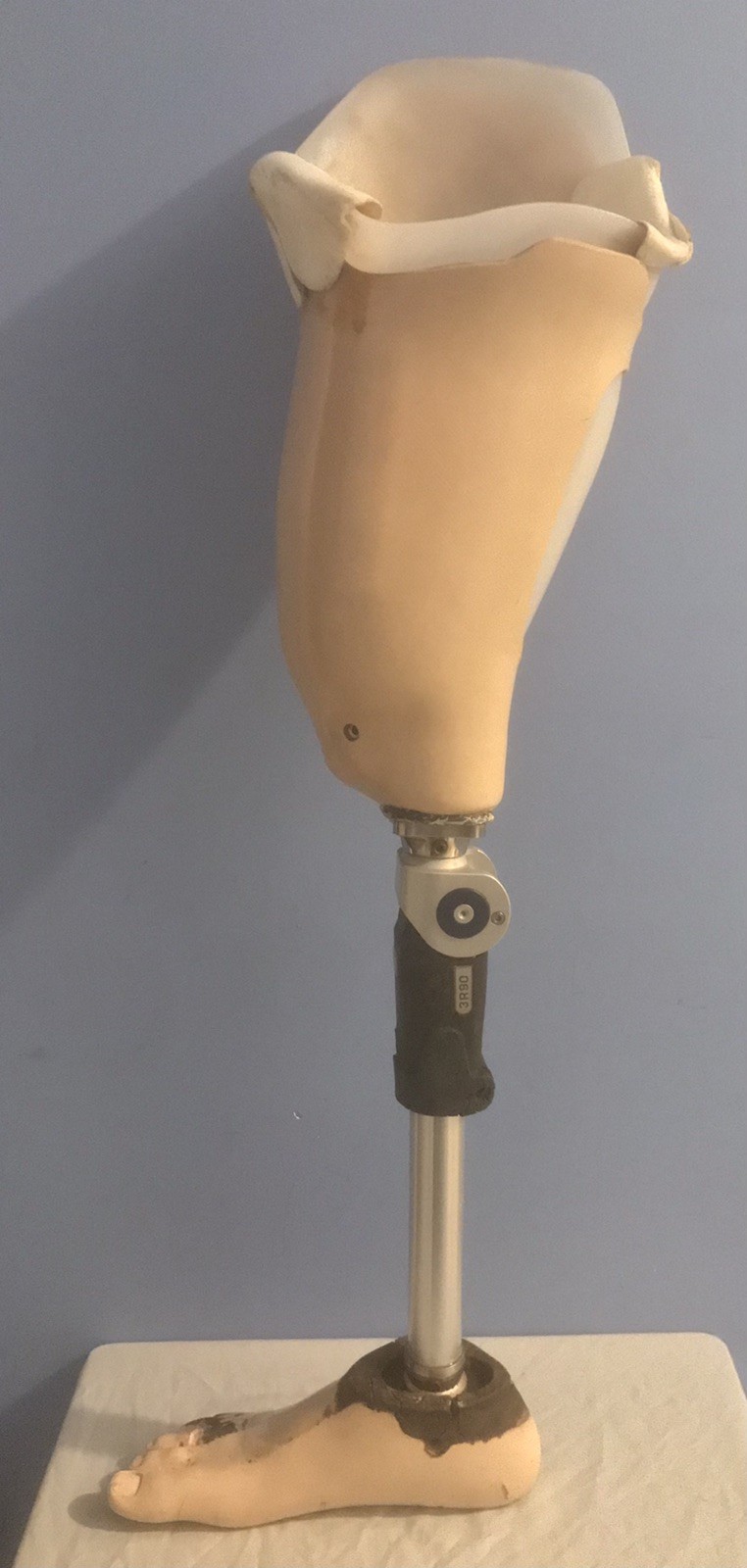 Otto Bock Ottobock 3R90 Prosthetic Knee Foot Entire Right Leg