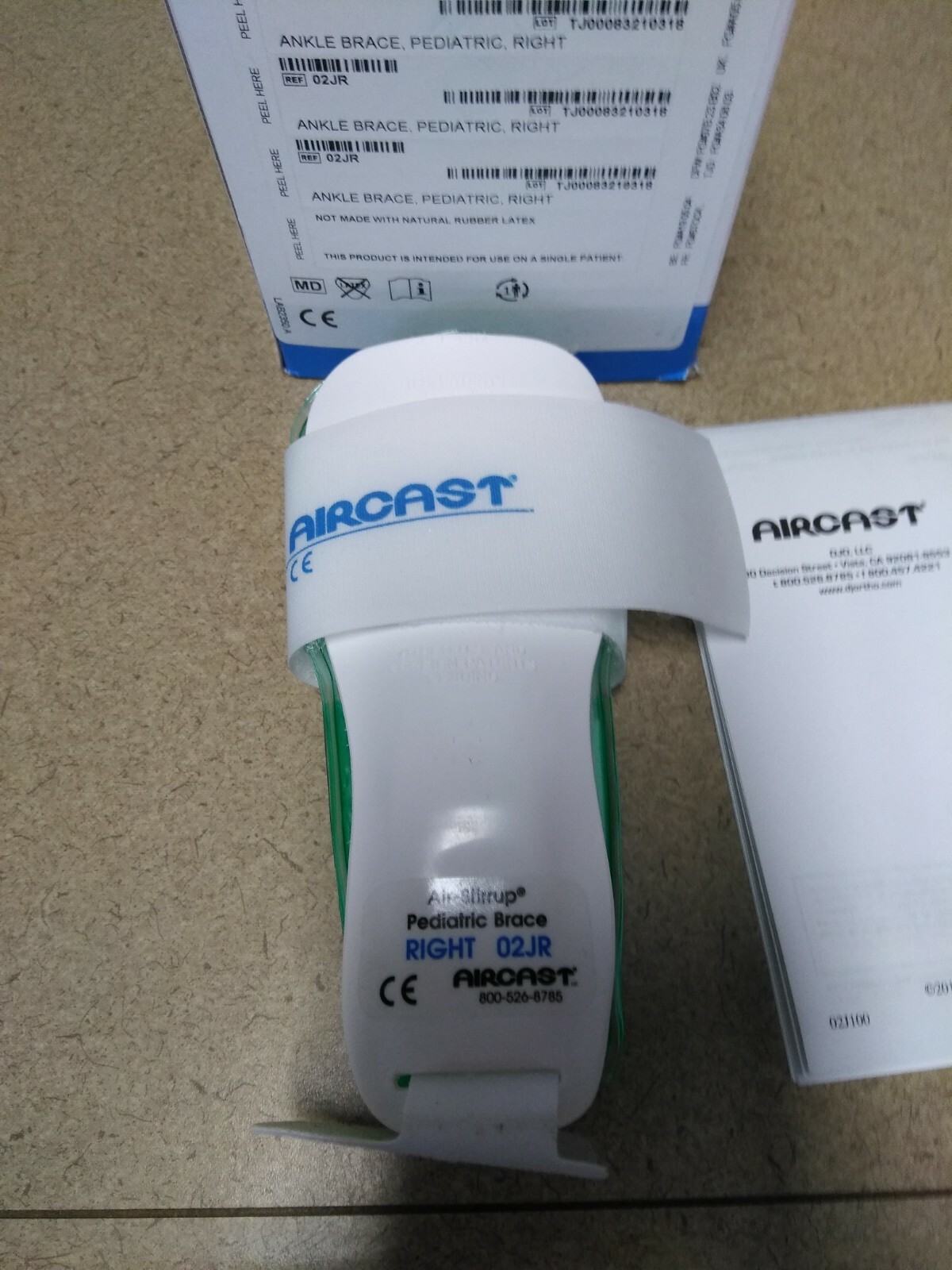 Aircast Air Stirrup Pediatric Ankle Brace, Right, 6″ Length
