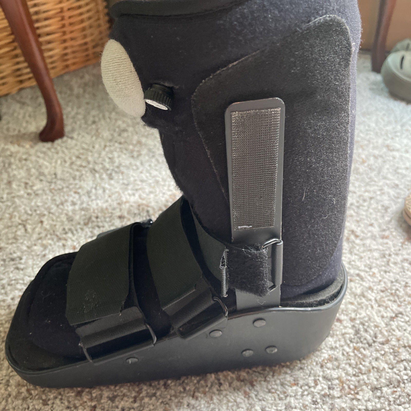 Short Air Walking Fracture Boot, Medical Orthotic Boot for Broken Foot Fractures